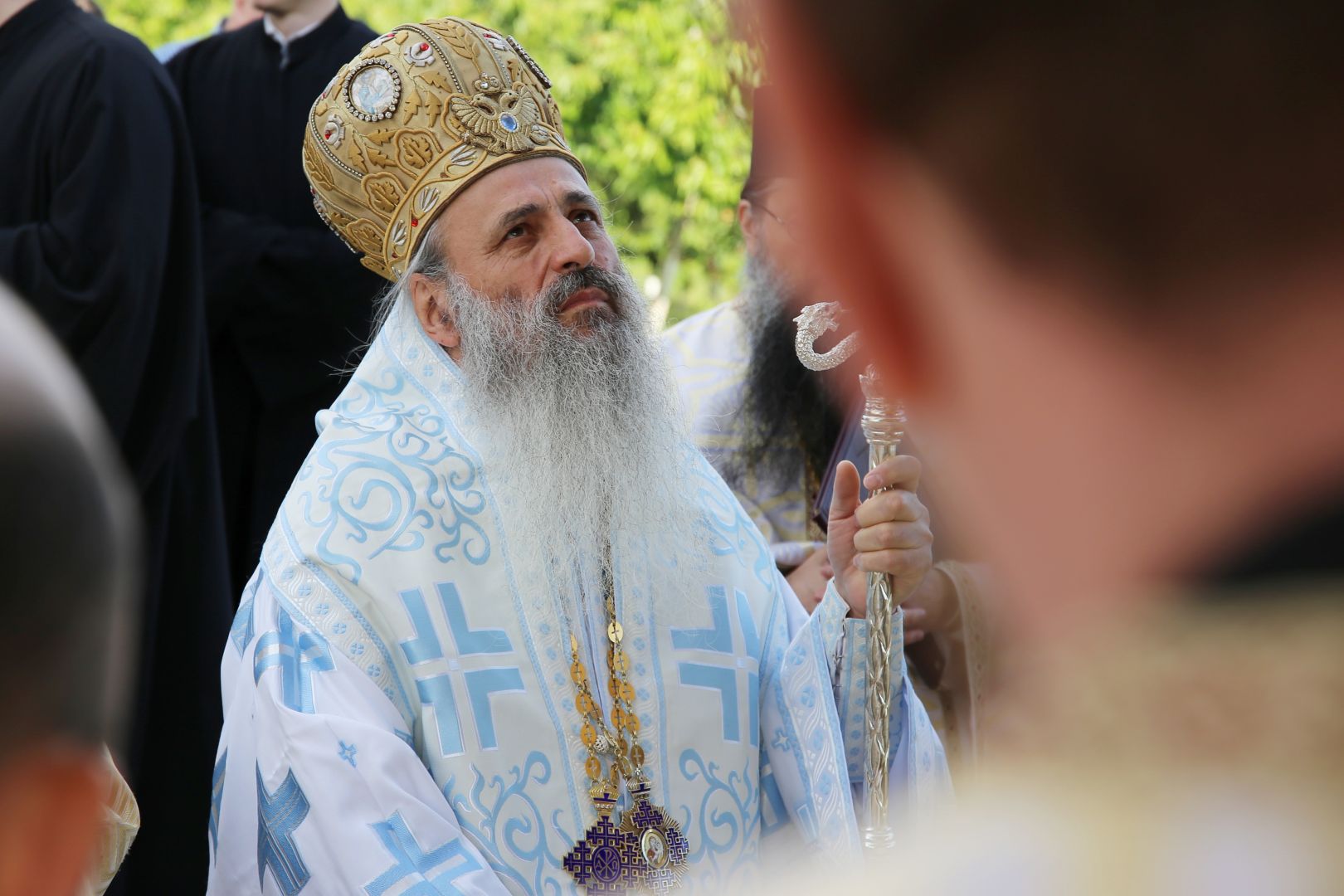 Foto: Cătălin Acasandrei Biserica din localitatea Coasta Măgurii, sfințită: „În biserică omul urcă pentru a-L întâlni pe Dumnezeu”