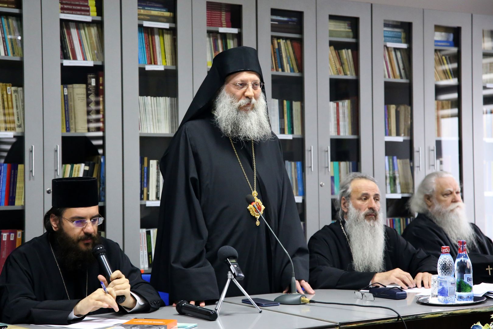 Sinaxă monahală mitropolitană la Mănăstirea Văratec, dedicată rugăciunii în viața călugărului