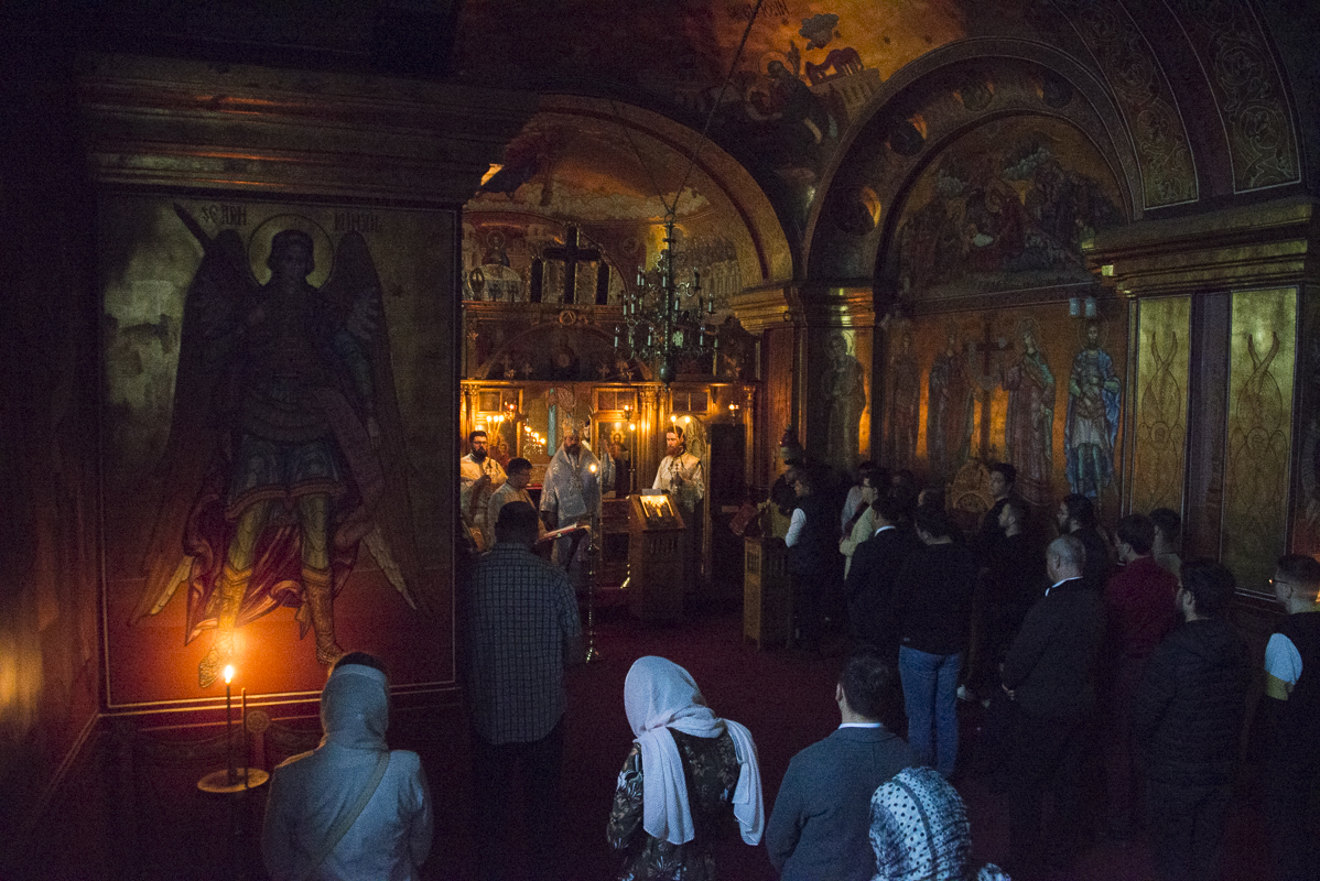 PS Părinte Nichifor Botoșăneanul s-a rugat împreună cu studenții teologi