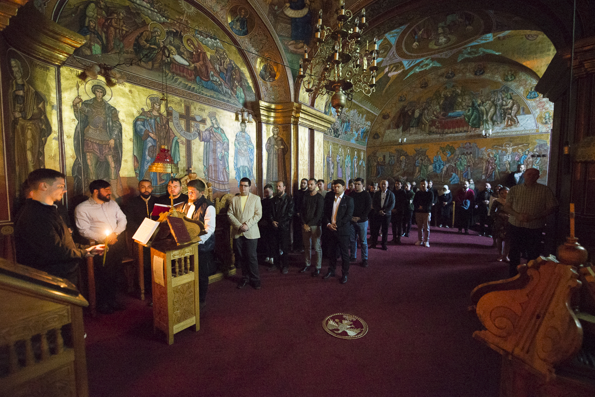 PS Părinte Nichifor Botoșăneanul s-a rugat împreună cu studenții teologi