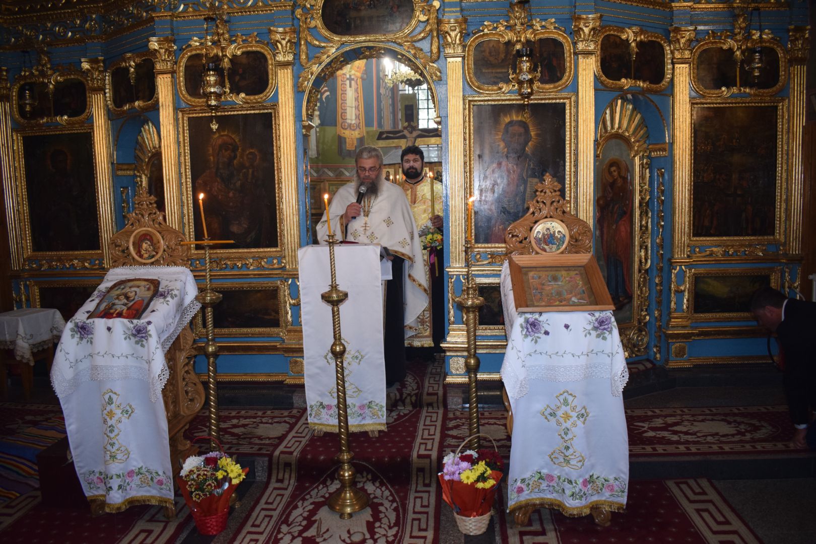 Slujbă misionară la Parohia „Duminica Tuturor Sfinților”, Corni I