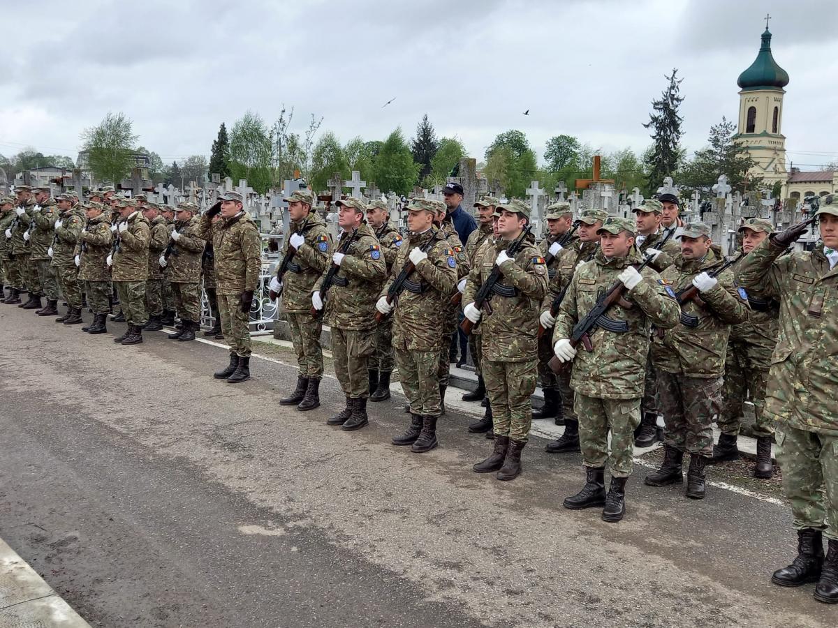 Eroii neamului, comemorați la Cimitirul „Eternitatea” din Roman
