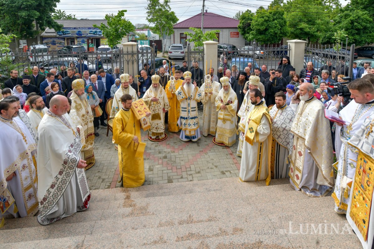 Paraclisul Centrului eparhial din Cahul, Republica Moldova, a primit veșmântul sfințeniei