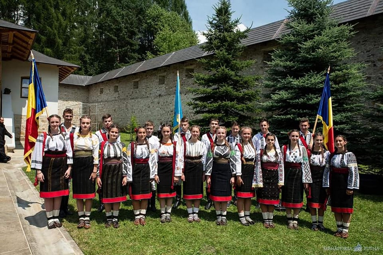 „Ai lui Ștefan, noi oșteni” – 12 ani de promovare a credinţei ortodoxe şi a tradiţiei româneşti