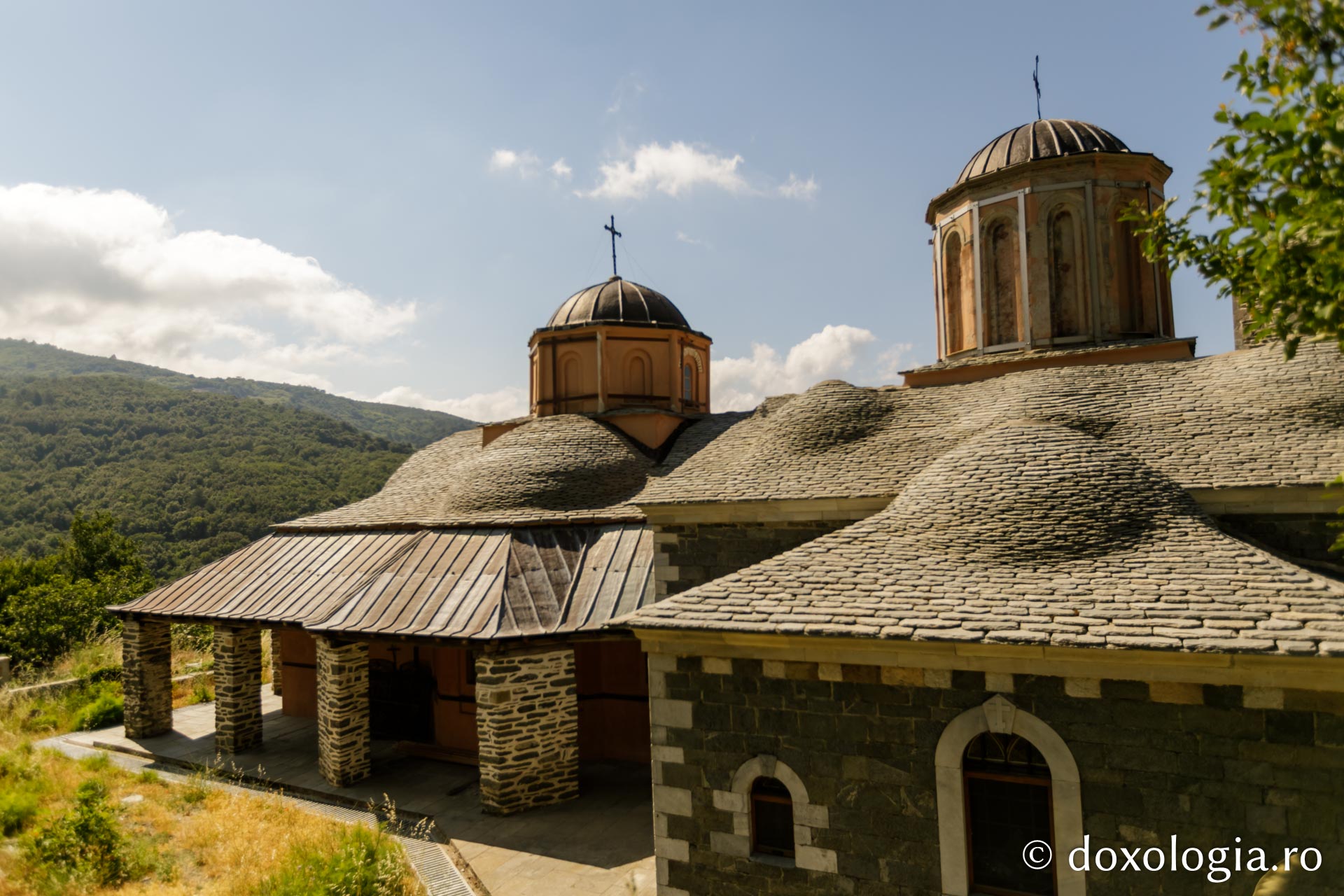 Kiriakonul Schitului „Buna Vestire” (al Mănăstirii Xenofont) – Athos / Foto: Pr. Silviu Cluci Kiriakonul Schitului „Buna Vestire” (al Mănăstirii Xenofont) – Athos