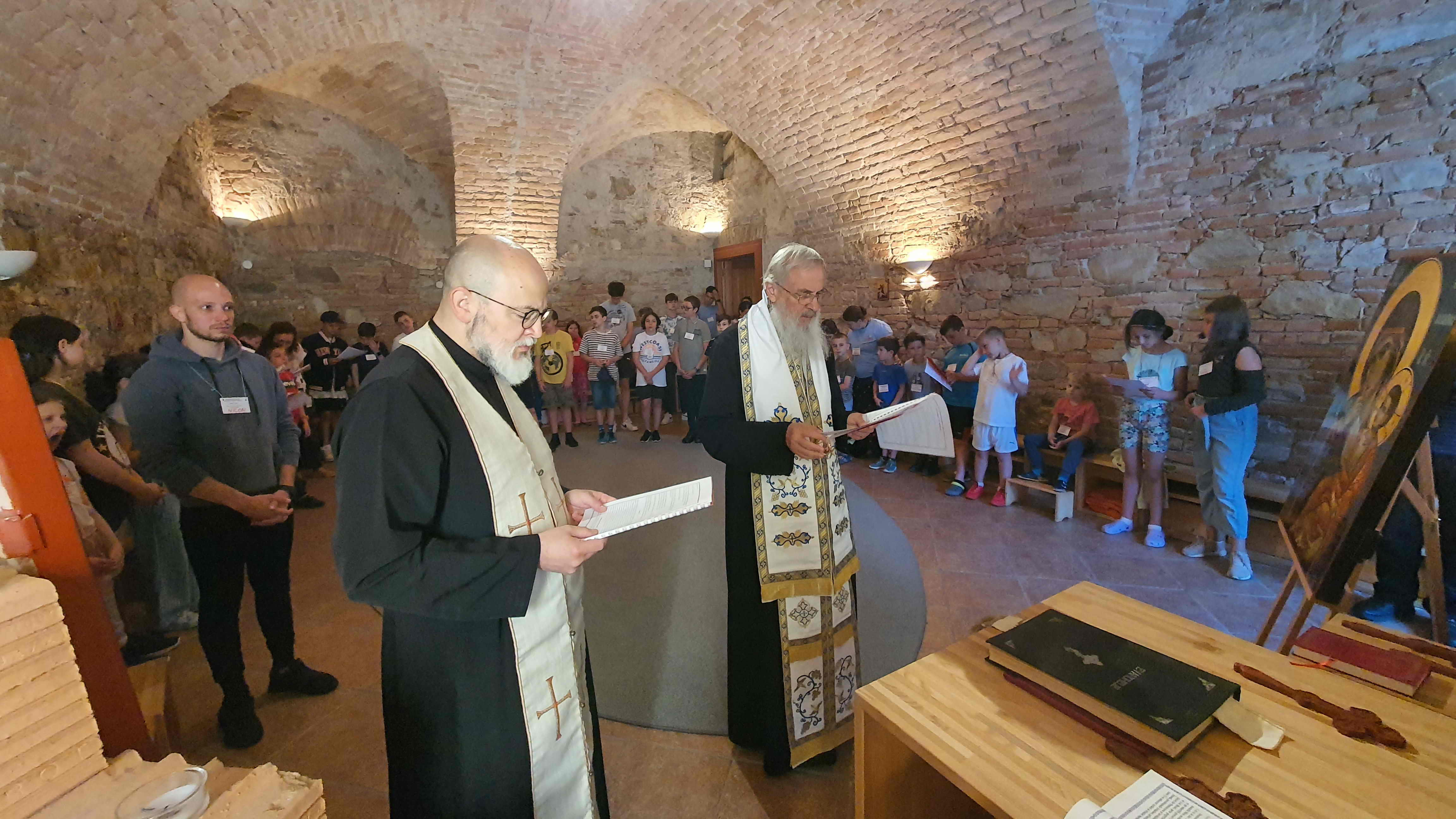 Tabăra „Bucuria Prieteniei” pentru copiii și tinerii din Mitropolia Germaniei și a Europei de Nord Tabăra „Bucuria Prieteniei” pentru copiii și tinerii din Mitropolia Germaniei și a Europei de Nord