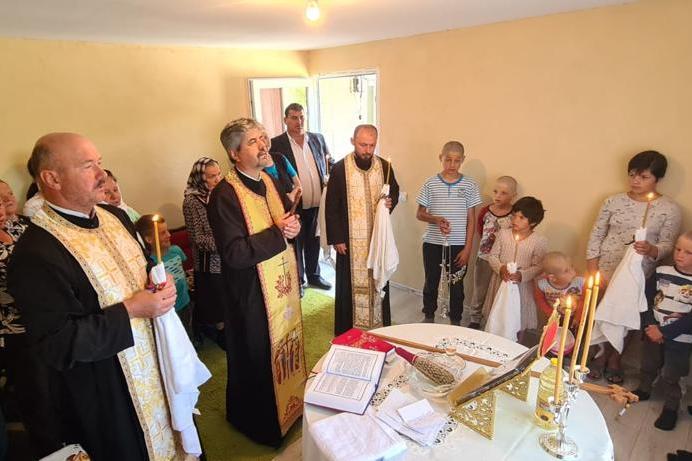 Casă ridicată de Biserică în Parohia Balcani-Marginea, judeţul Bacău