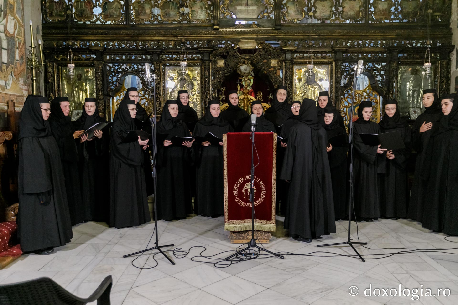 Cântări vechi de veacuri, interpretate în cadrul unui concert de muzică psaltică închinat Sfântului Ioan cel Nou #HramSuceava2022