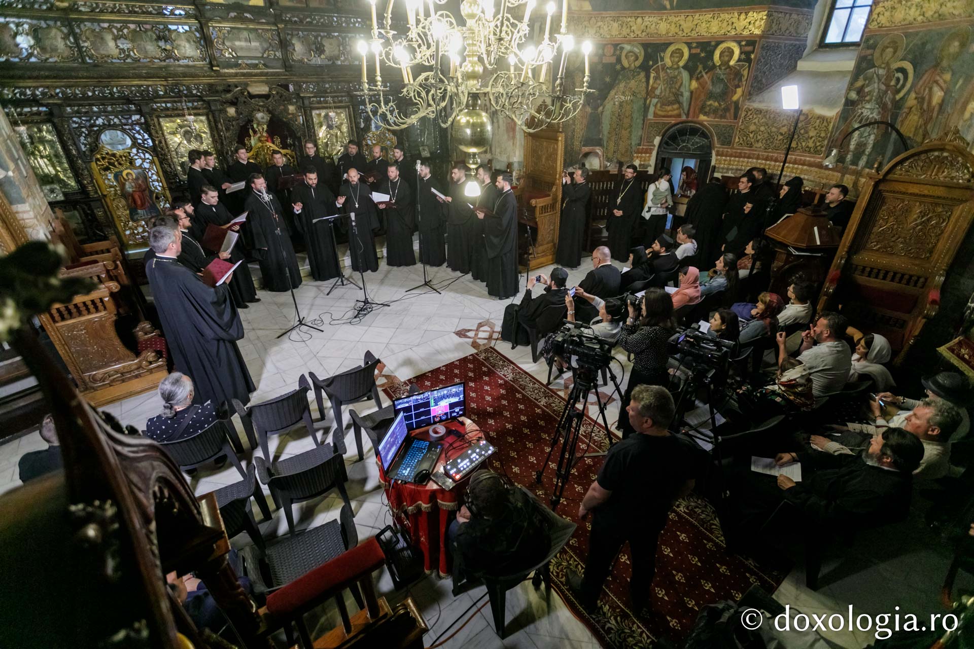 Cântări vechi de veacuri, interpretate în cadrul unui concert de muzică psaltică închinat Sfântului Ioan cel Nou #HramSuceava2022
