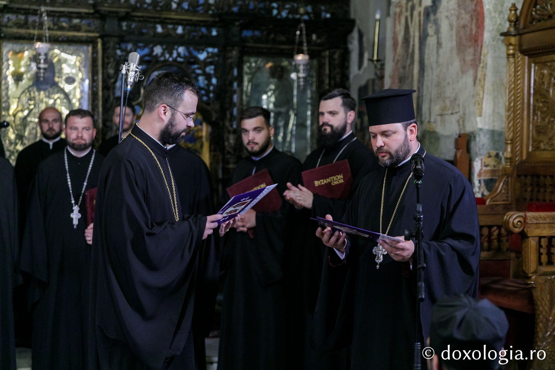 Cântări vechi de veacuri, interpretate în cadrul unui concert de muzică psaltică închinat Sfântului Ioan cel Nou #HramSuceava2022