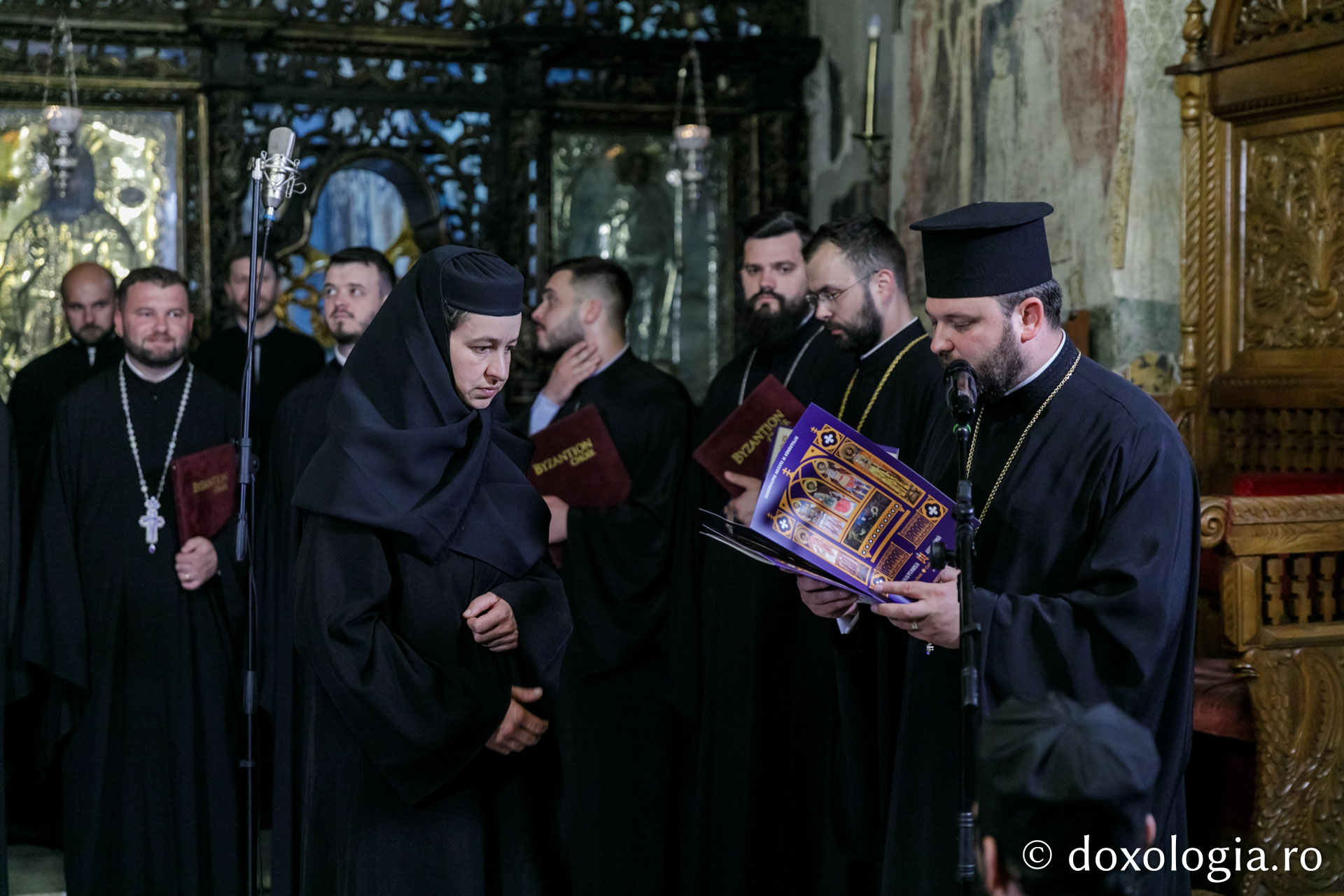 Cântări vechi de veacuri, interpretate în cadrul unui concert de muzică psaltică închinat Sfântului Ioan cel Nou #HramSuceava2022