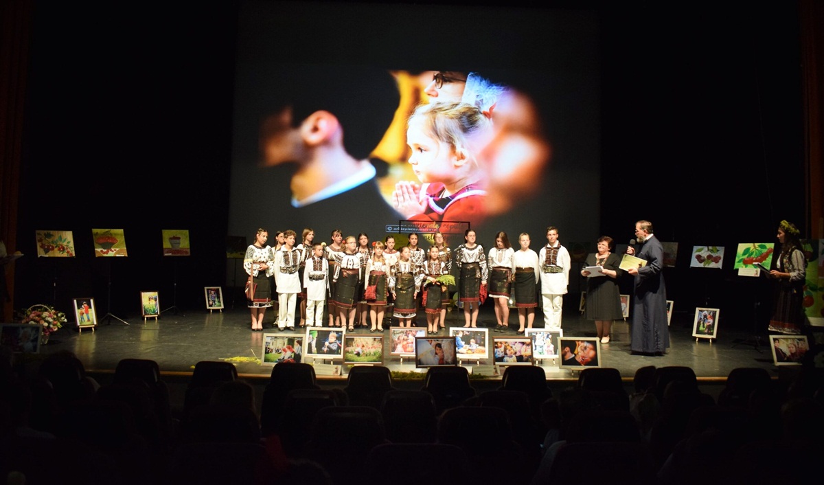 La Sânzienele Copiilor, au izbândit bucuria și omenia