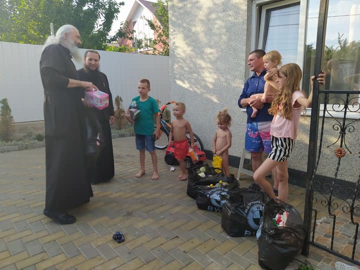 Daruri din partea Episcopiei de Bălţi două familii din Drochia