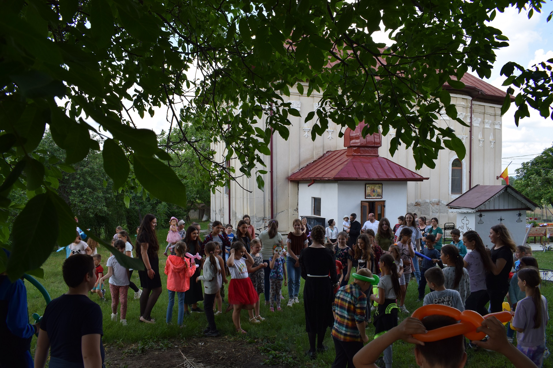 Să dăm aripi copilăriei prin joacă, joc și bucurie!