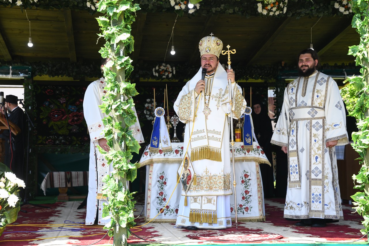 Liturghie arhierească la serbarea celui de-al doilea hram al Mănăstirii Humor