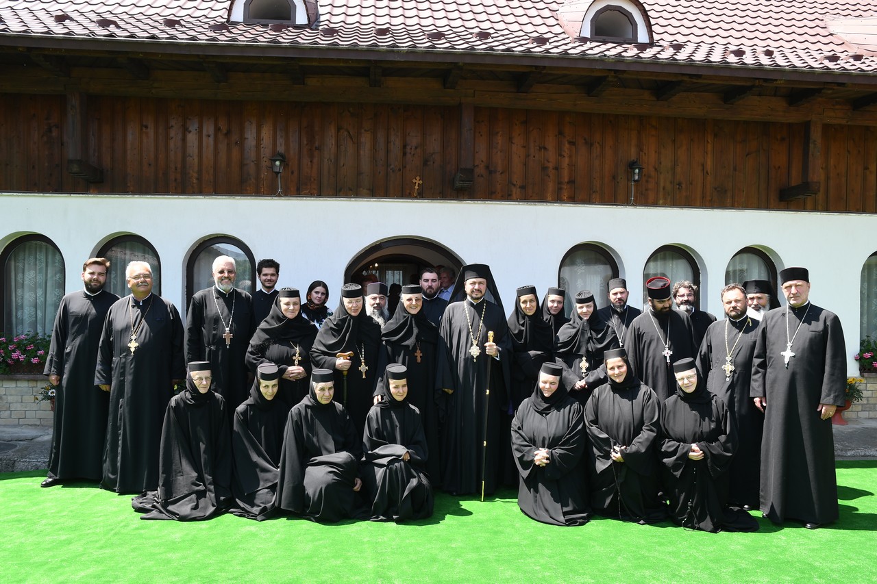 Liturghie arhierească la serbarea celui de-al doilea hram al Mănăstirii Humor