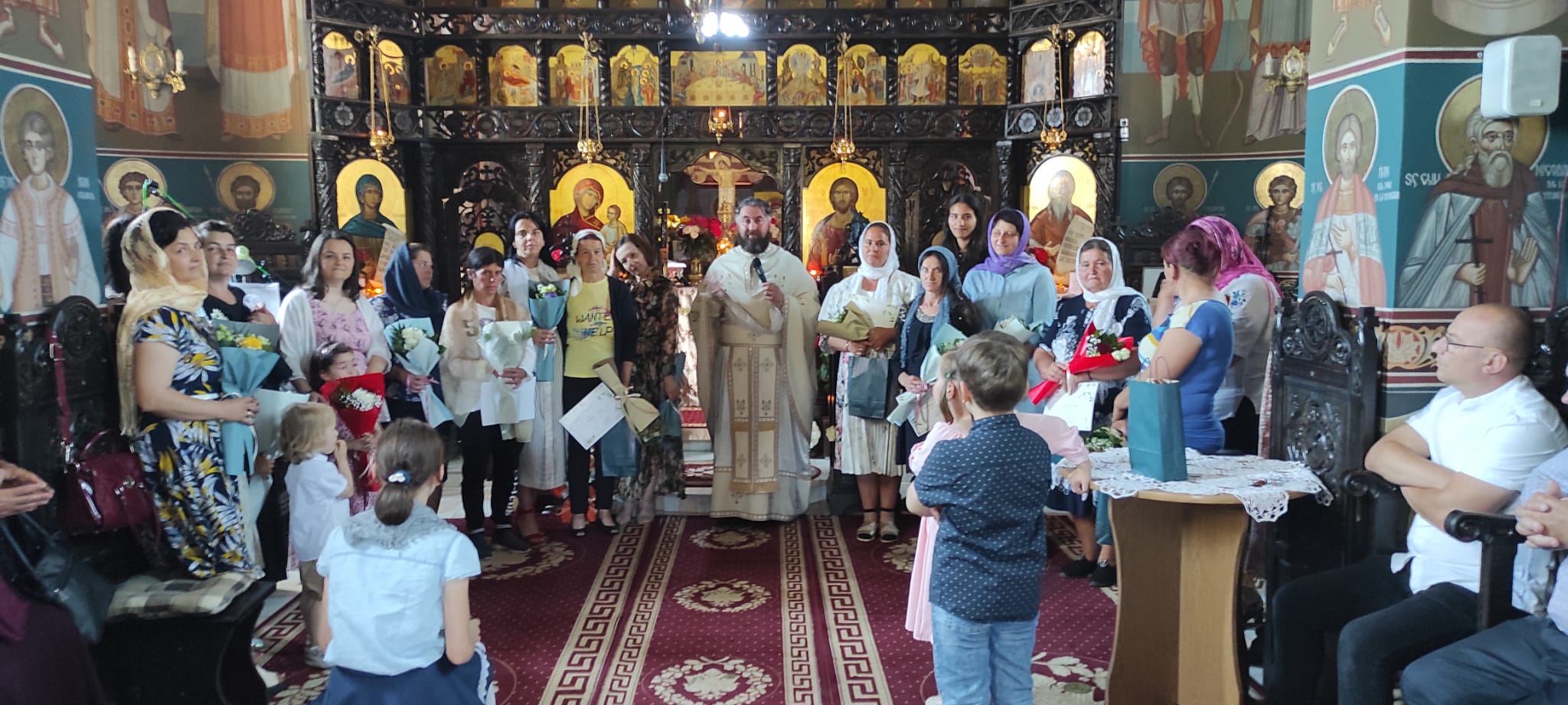 „Cu dragoste pentru mame” la Parohia „Sfântul Ilie” din Dorohoi