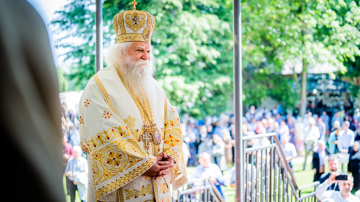 „Îndată au lăsat toate și I-au urmat!” – Predica Înaltpreasfințitului Părinte Calinic la Duminica a II-a după Rusalii