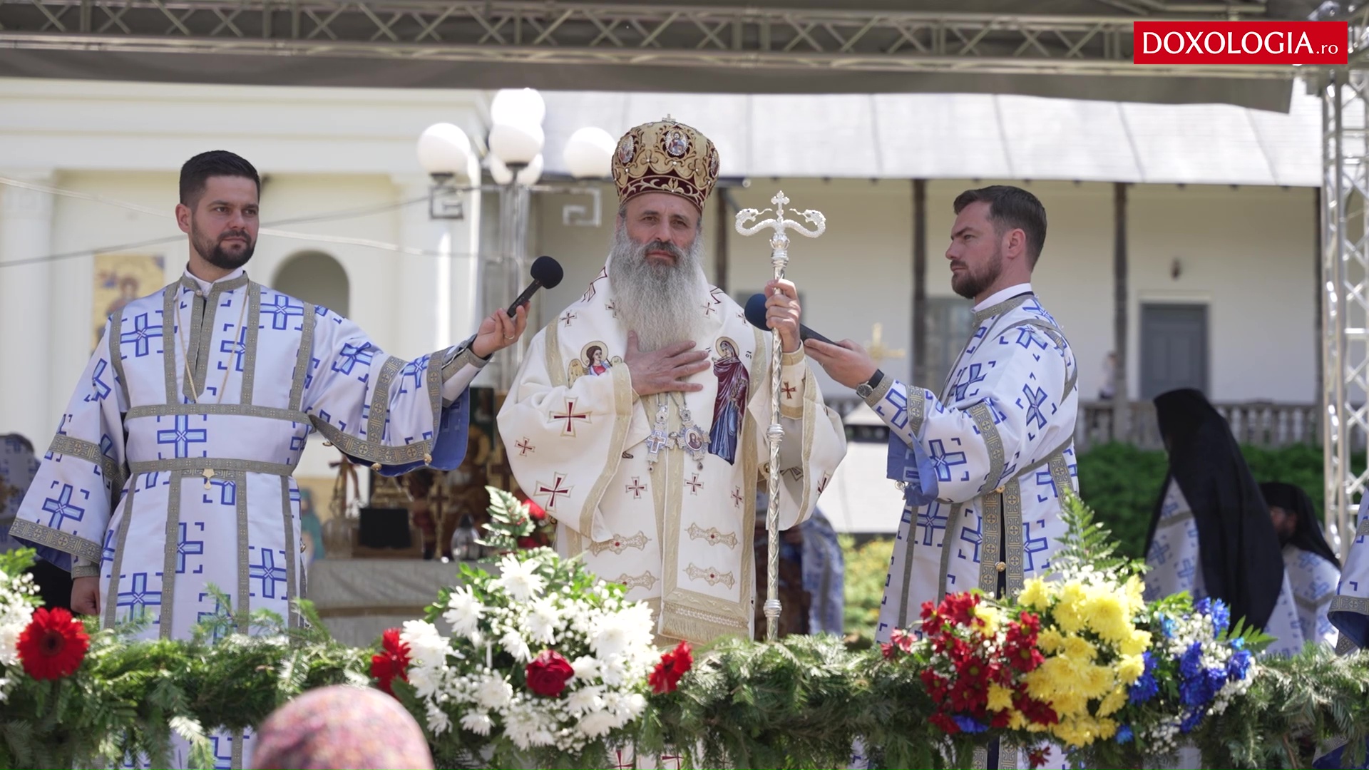 (Video) IPS Teofan: „Harul sfintei sărbători să fie putere dată de Domnul pentru noi să ne înălțăm inimile la cer”