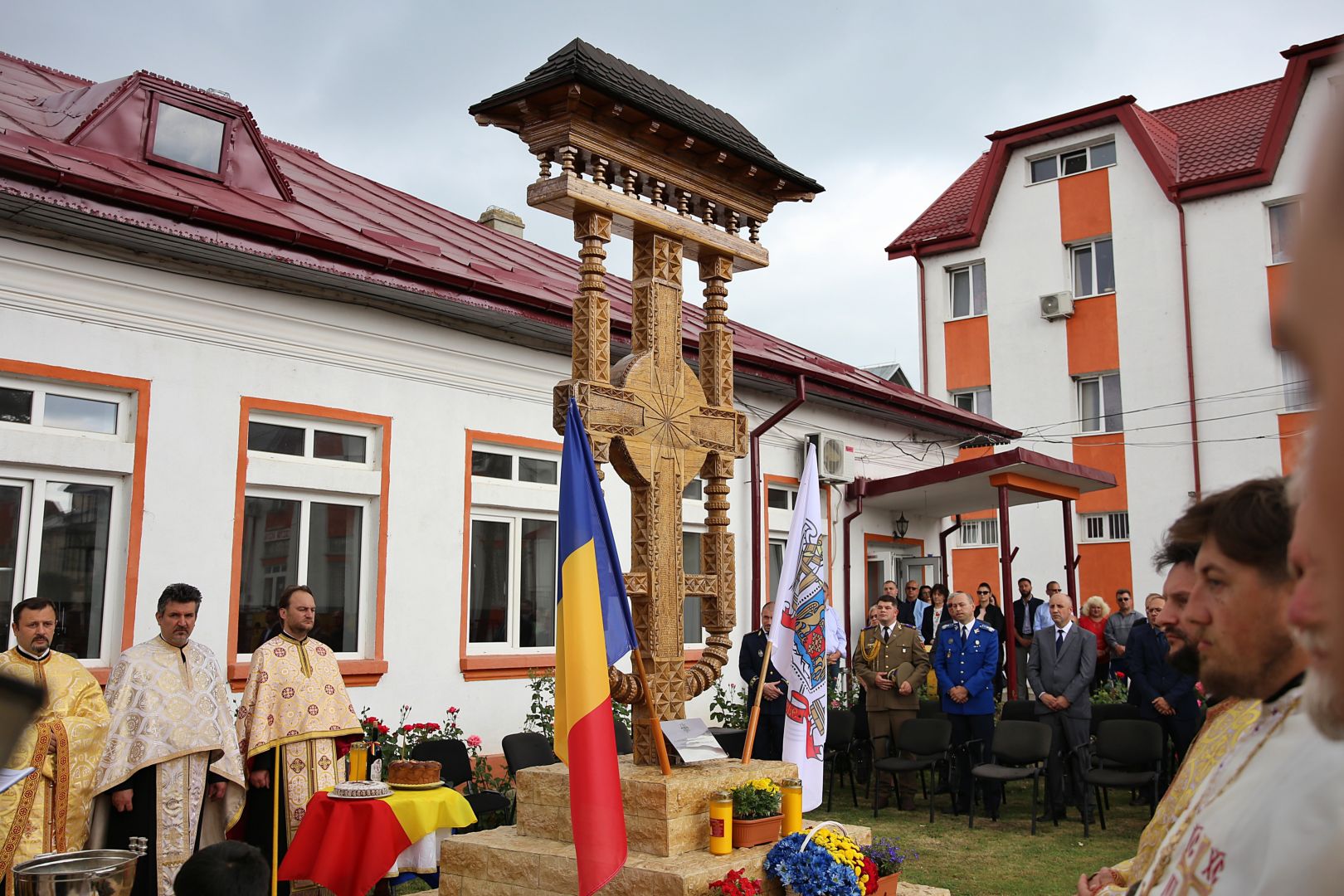 foto: Flavius Popa La Penitenciarul Botoșani s-a sfințit o troiță ridicată în memoria mărturisitorilor din temnițele comuniste