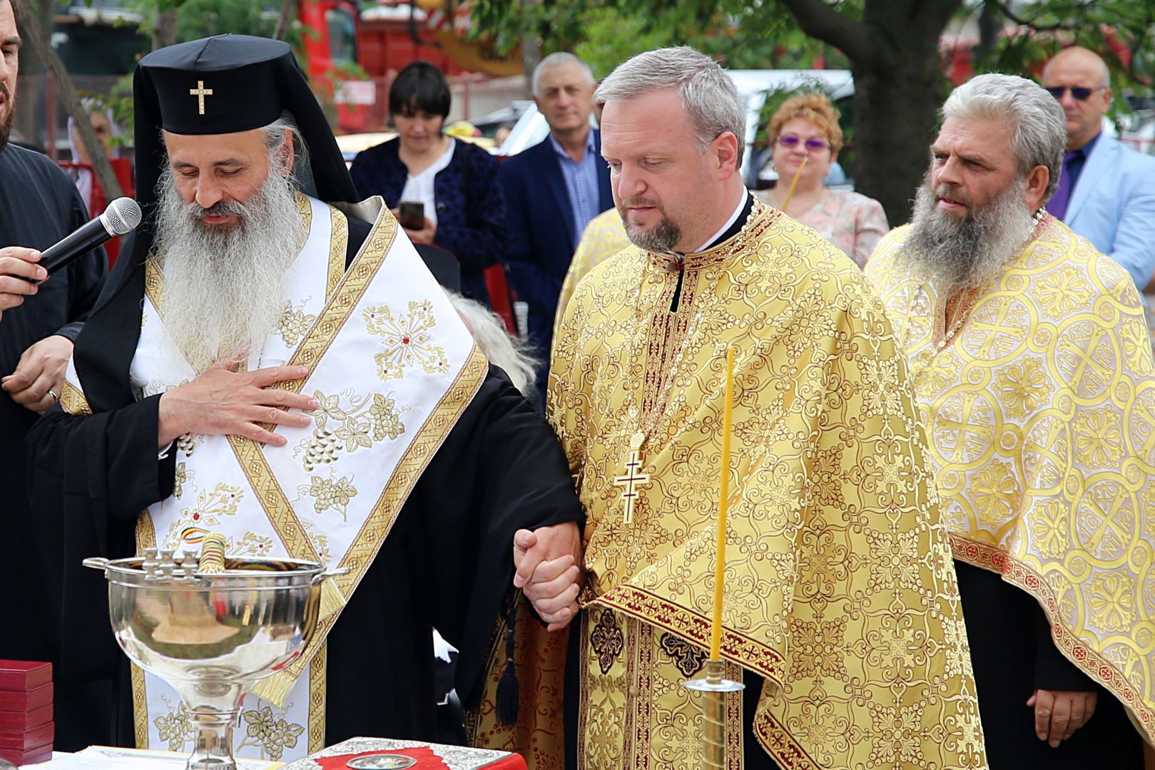 foto: Flavius Popa La Penitenciarul Botoșani s-a sfințit o troiță ridicată în memoria mărturisitorilor din temnițele comuniste
