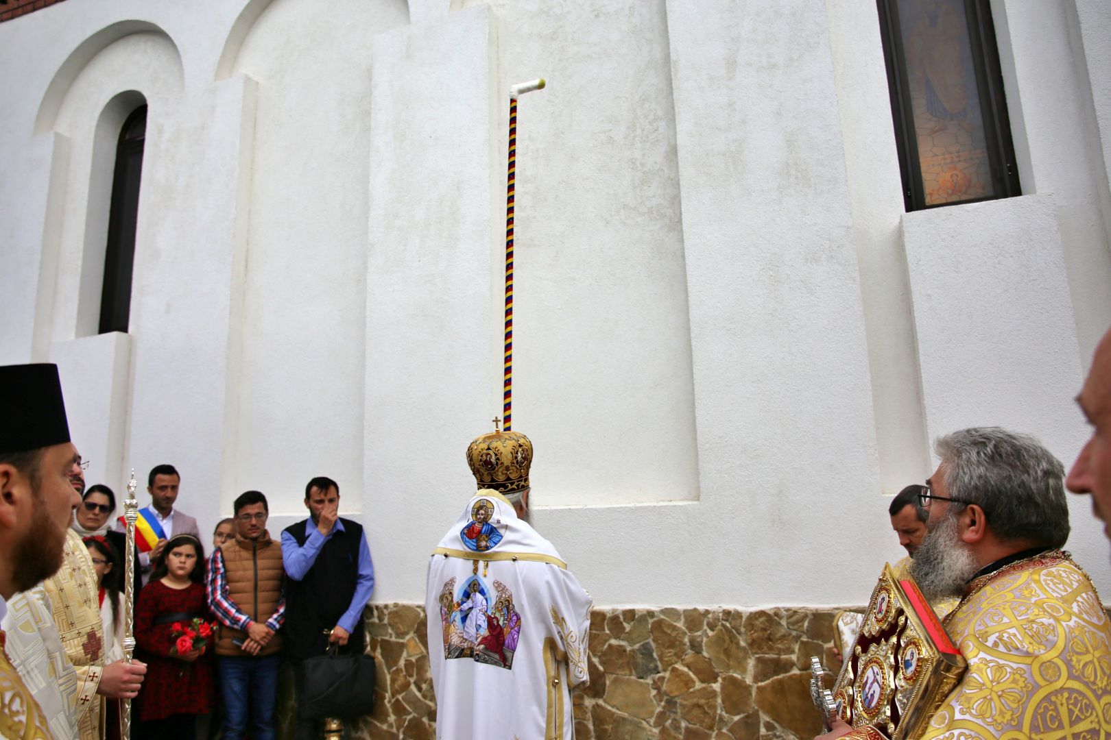 Un locaș închinat Sfintei Parascheva și Sfinților Arhangheli a fost târnosit de Mitropolitul Moldovei și Bucovinei