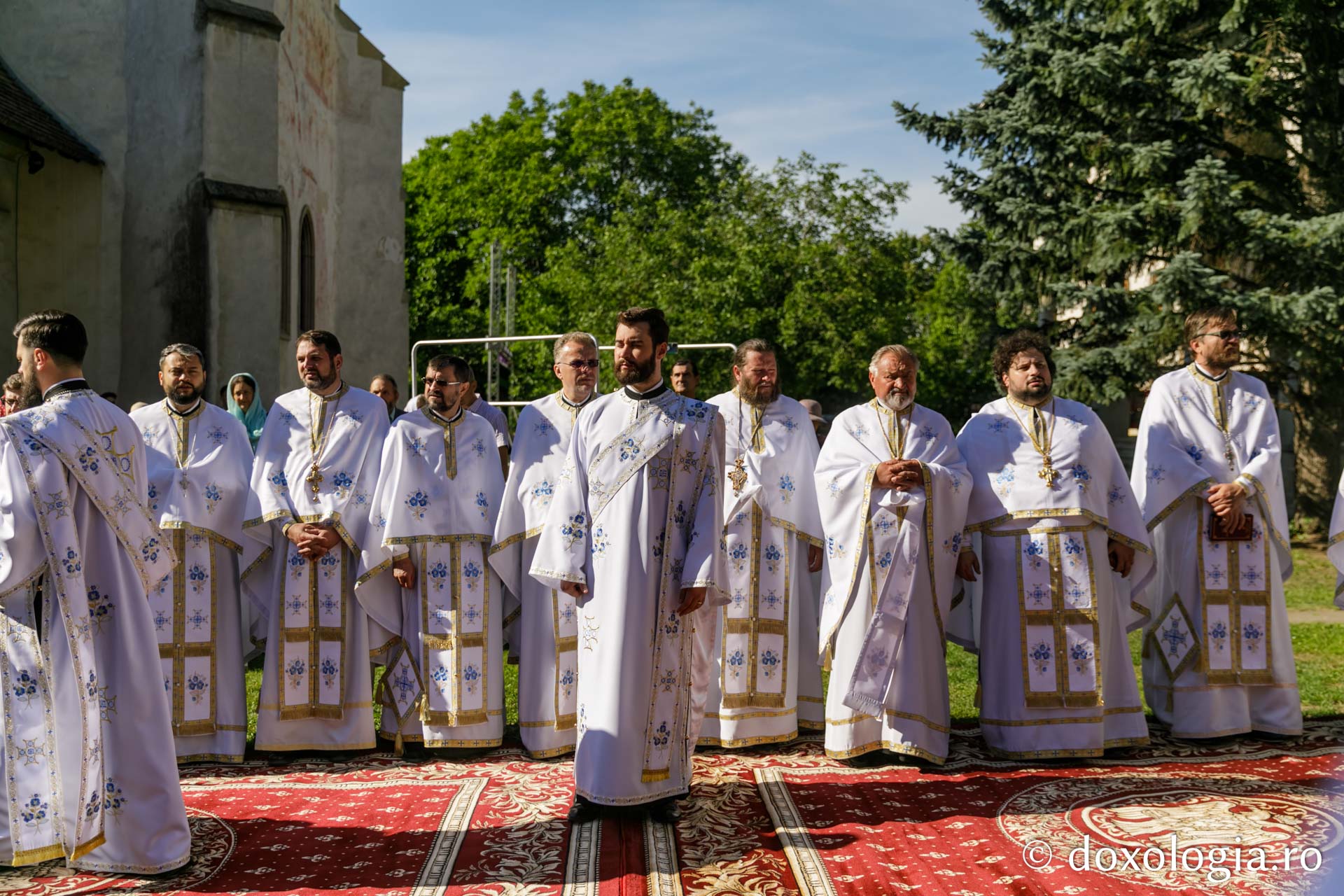 PS Părinte Andrei, către pelerinii Sfântului Ioan cel Nou: „Cine ne adună pe noi, dacă nu dragostea față de Dumnezeu și față de oameni?”