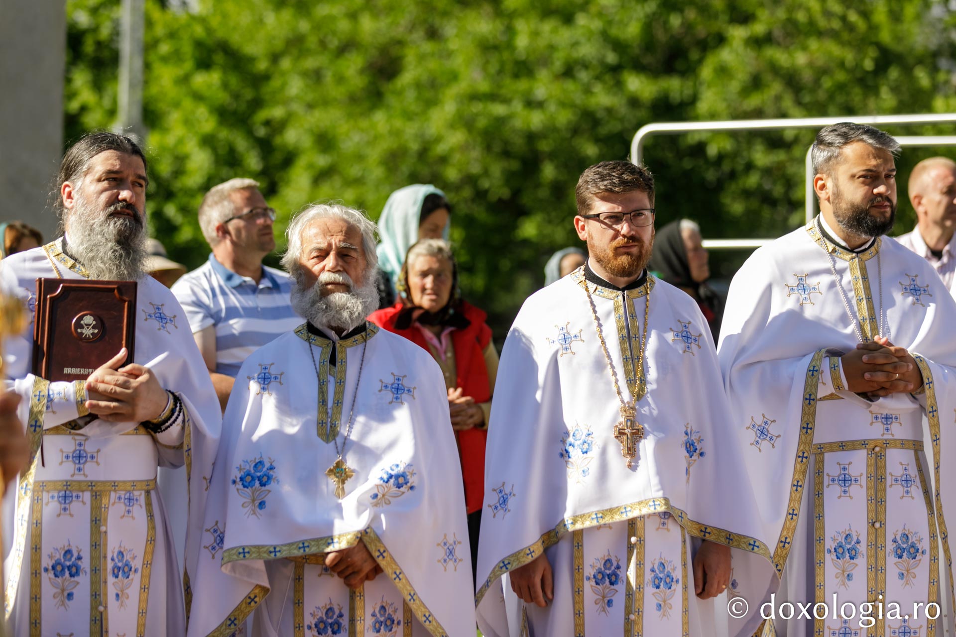 PS Părinte Andrei, către pelerinii Sfântului Ioan cel Nou: „Cine ne adună pe noi, dacă nu dragostea față de Dumnezeu și față de oameni?”
