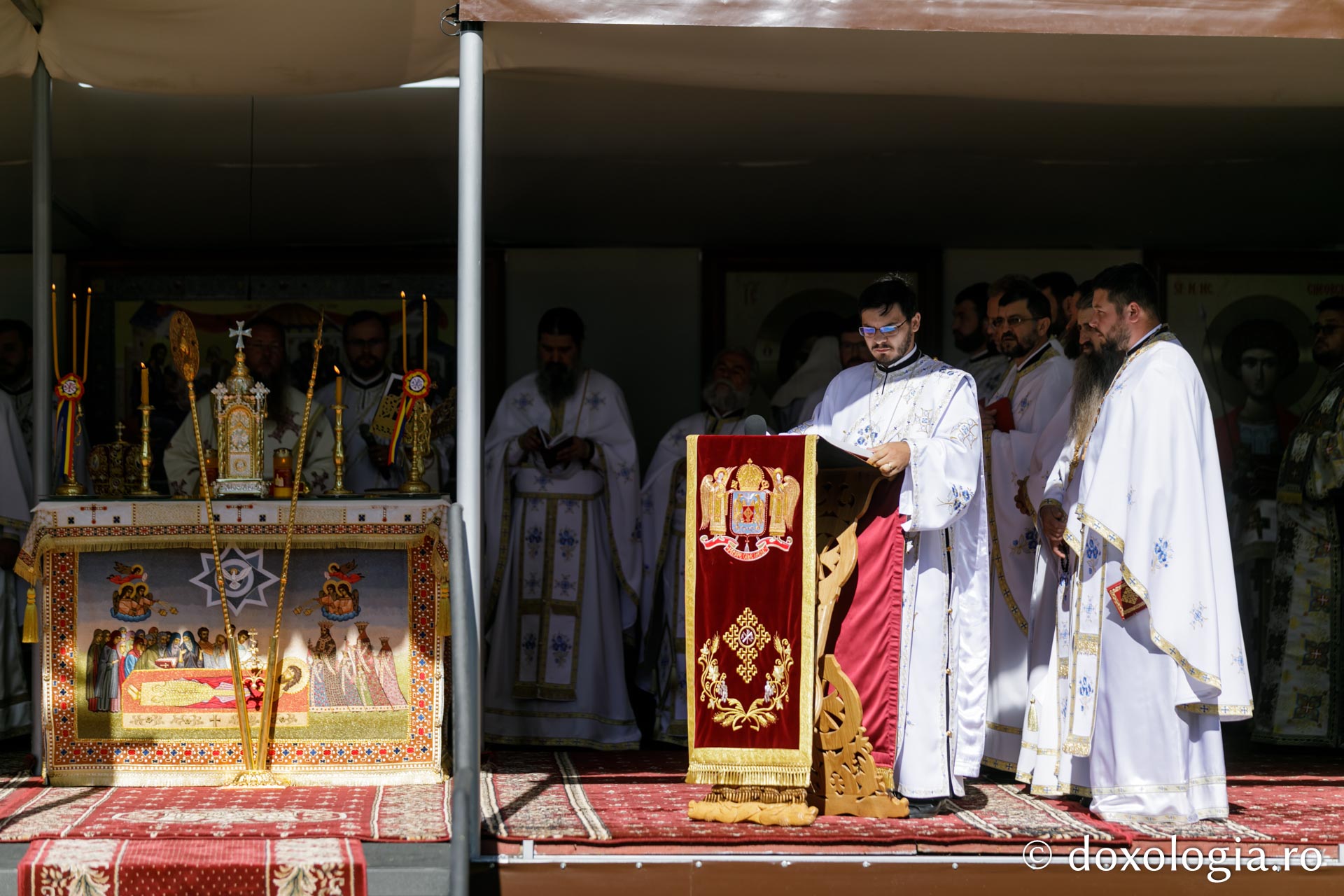PS Părinte Andrei, către pelerinii Sfântului Ioan cel Nou: „Cine ne adună pe noi, dacă nu dragostea față de Dumnezeu și față de oameni?”