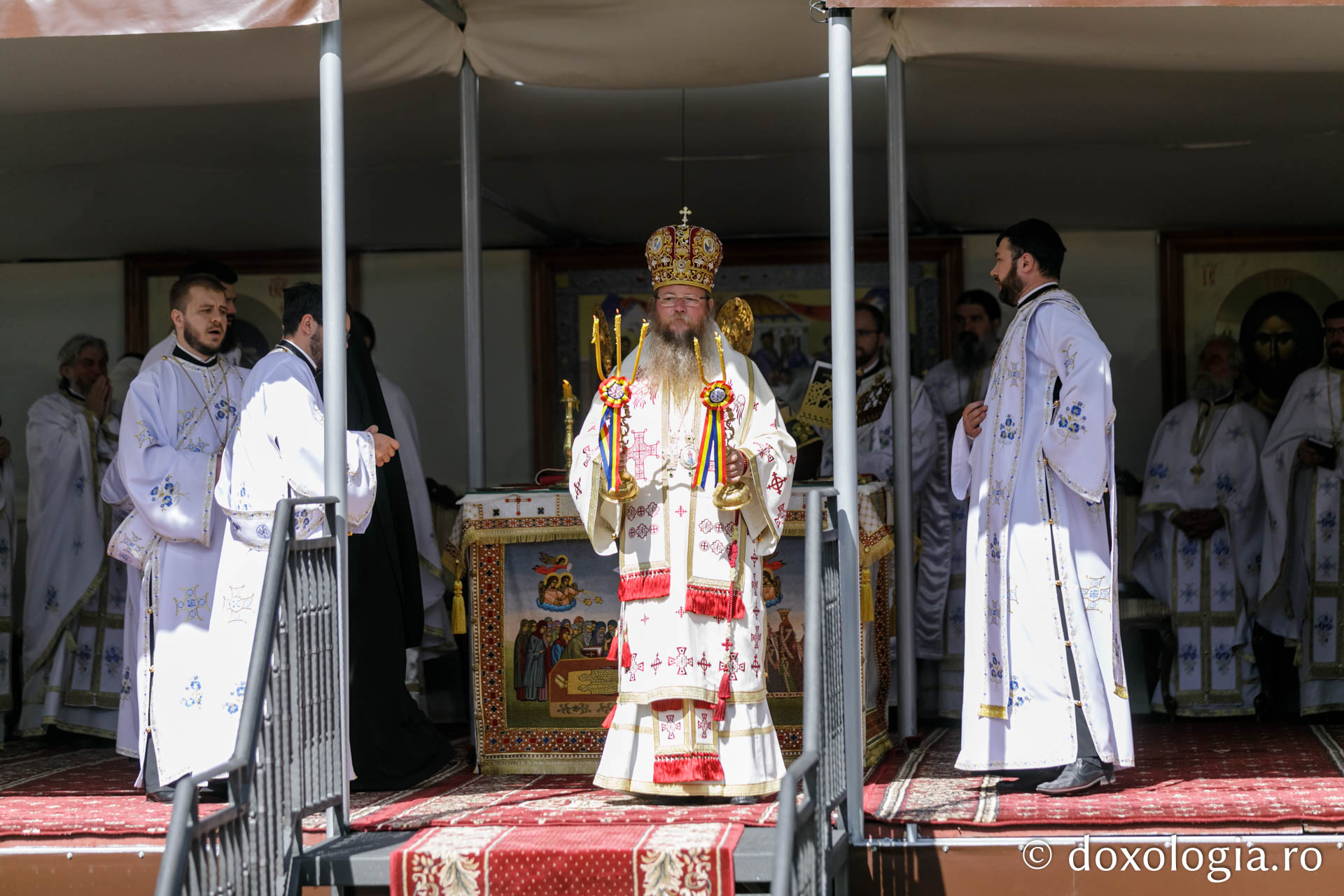 PS Părinte Andrei, către pelerinii Sfântului Ioan cel Nou: „Cine ne adună pe noi, dacă nu dragostea față de Dumnezeu și față de oameni?”