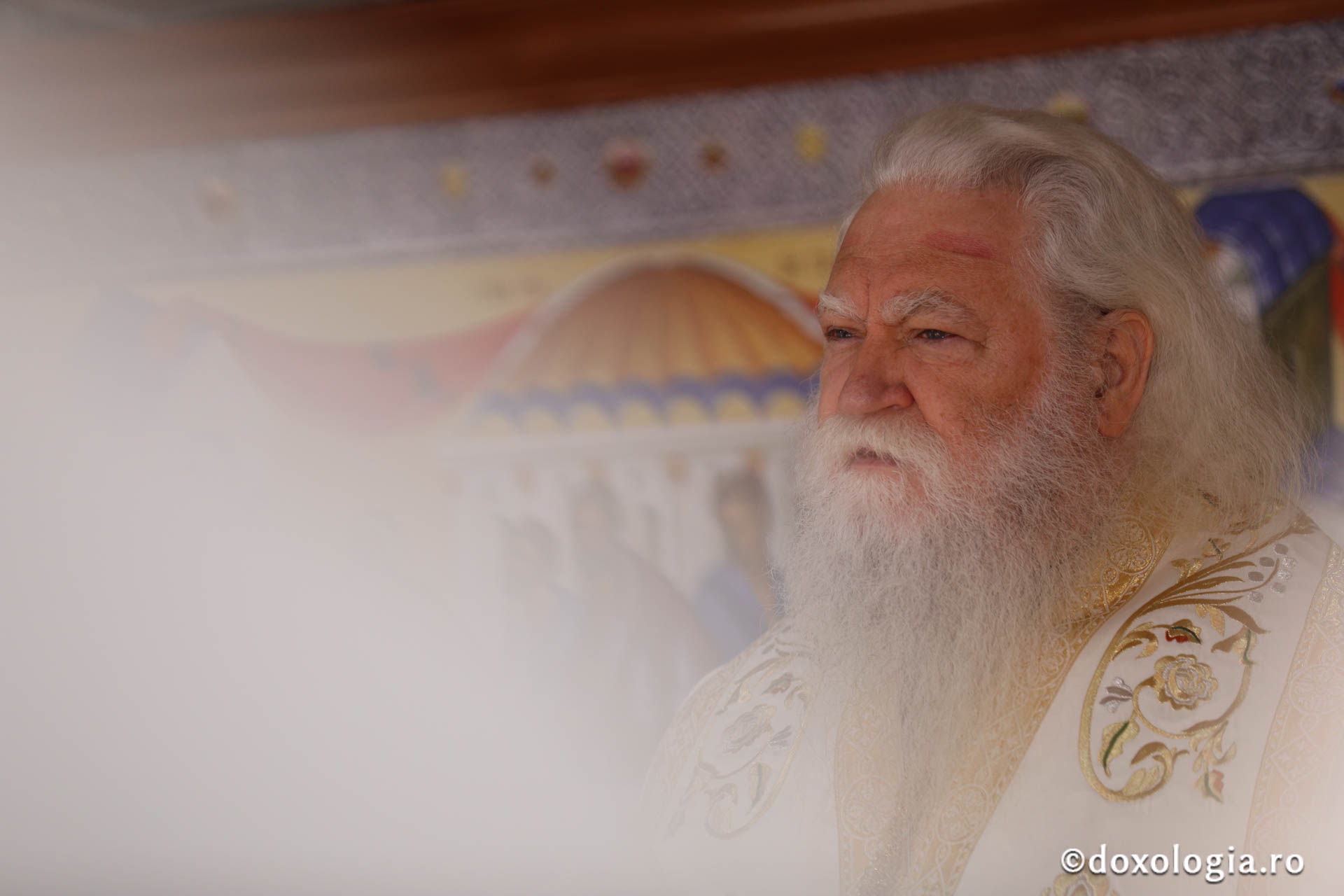 Foto: pr. Silviu Cluci Zi de mare sărbătoare în cetatea Sucevei: credincioși din toate părțile țării, uniți în duh și rugăciune la hramul Sfântului Ioan cel Nou