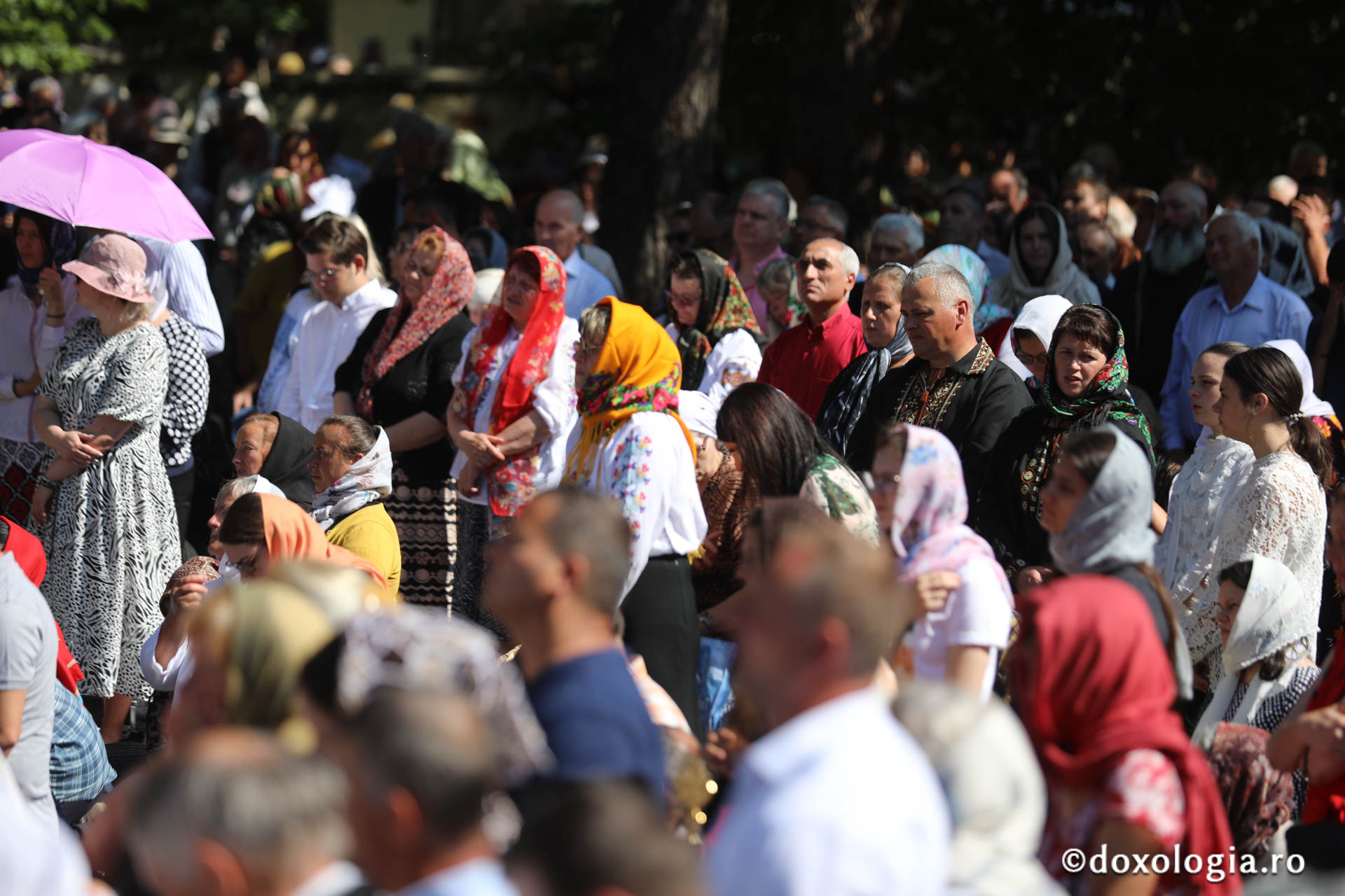 Foto: pr. Silviu Cluci Zi de mare sărbătoare în cetatea Sucevei: credincioși din toate părțile țării, uniți în duh și rugăciune la hramul Sfântului Ioan cel Nou
