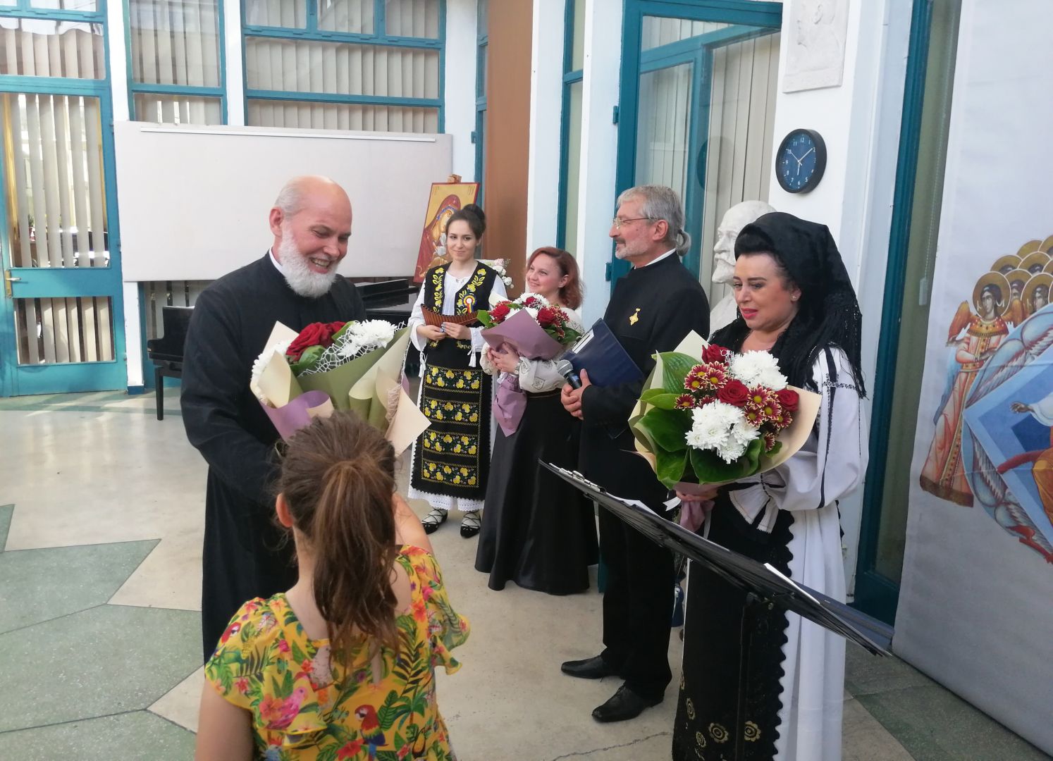 foto: pr. Ciprian Adrian Timofte „Mântuitoarea rugăciune”, în premieră la Piatra-Neamţ
