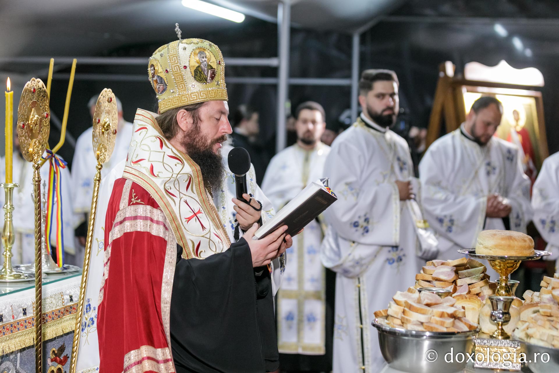 A doua zi de hram: PS Părinte Damaschin a săvârșit Slujba Privegherii în cinstea Sfântului Ioan cel Nou #HramSuceava2022