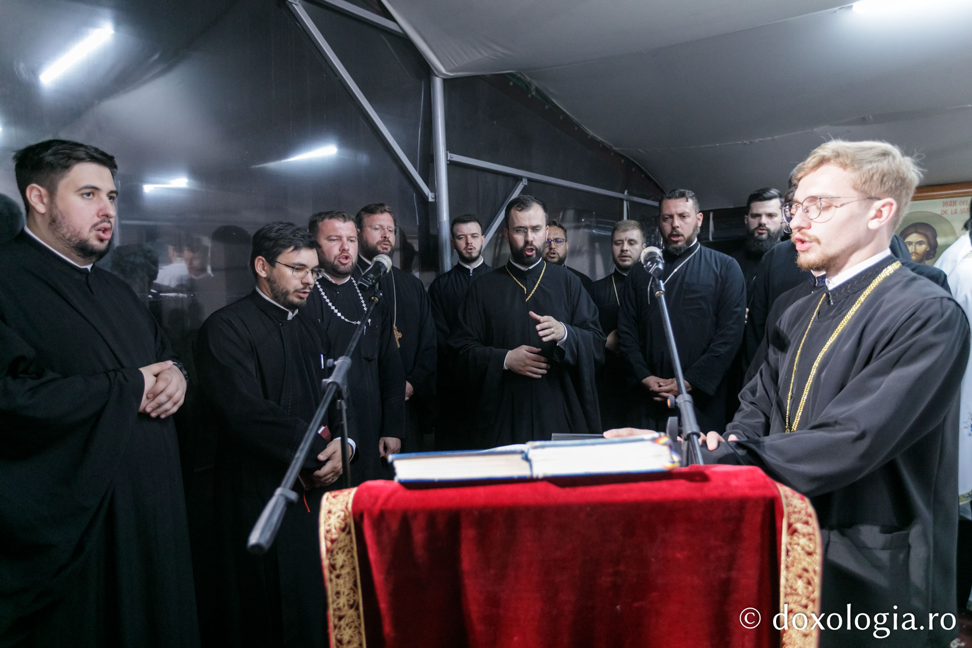 A doua zi de hram: PS Părinte Damaschin a săvârșit Slujba Privegherii în cinstea Sfântului Ioan cel Nou #HramSuceava2022