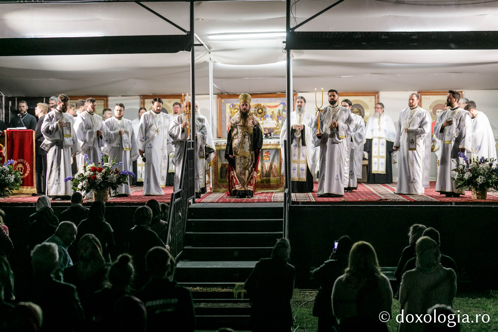 (Foto) Slujbă de Priveghere a Sfântului Mare Mucenic Ioan cel Nou #HramSuceava2022