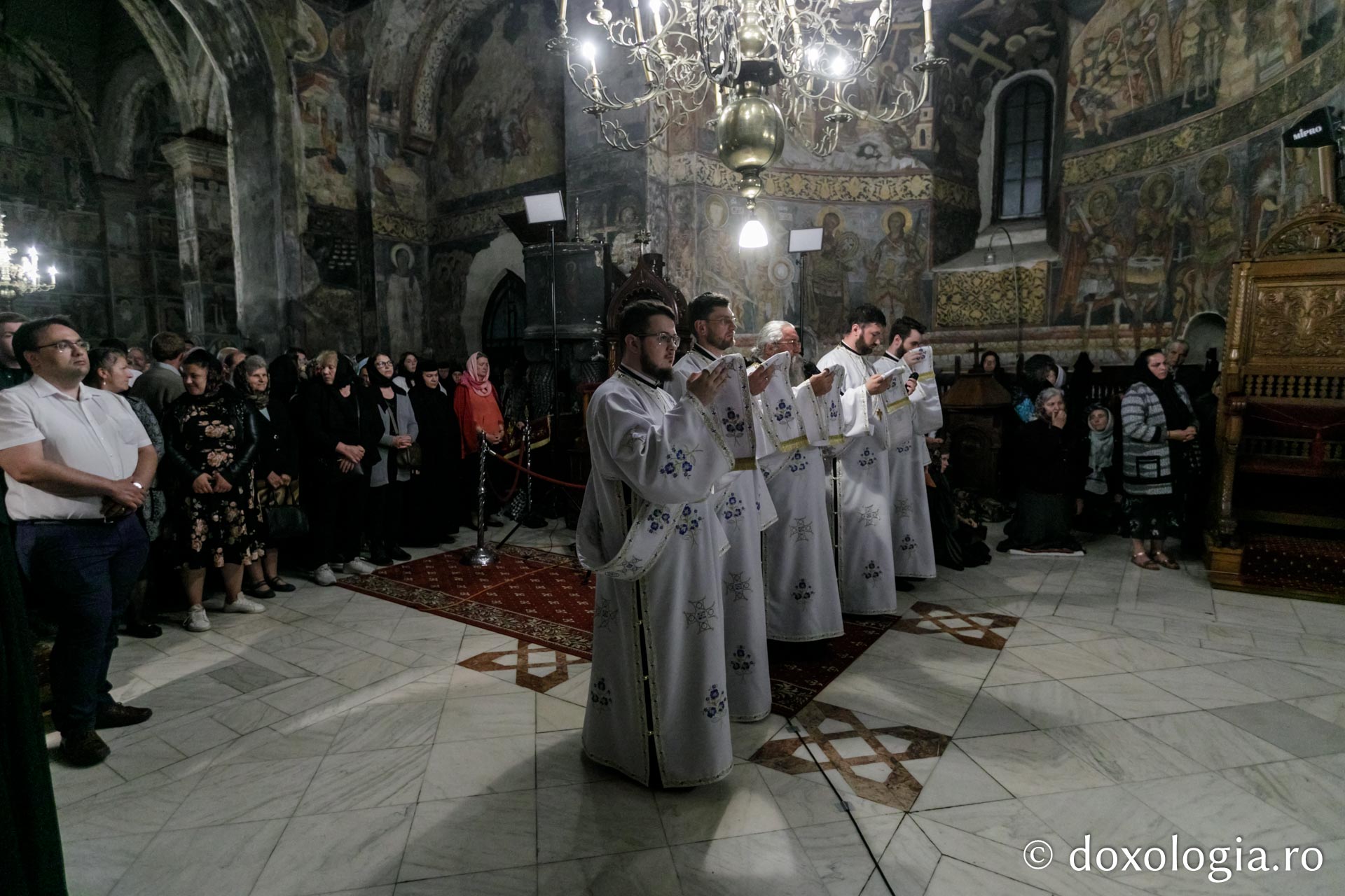 A doua zi de hram: PS Părinte Damaschin a săvârșit Slujba Privegherii în cinstea Sfântului Ioan cel Nou #HramSuceava2022