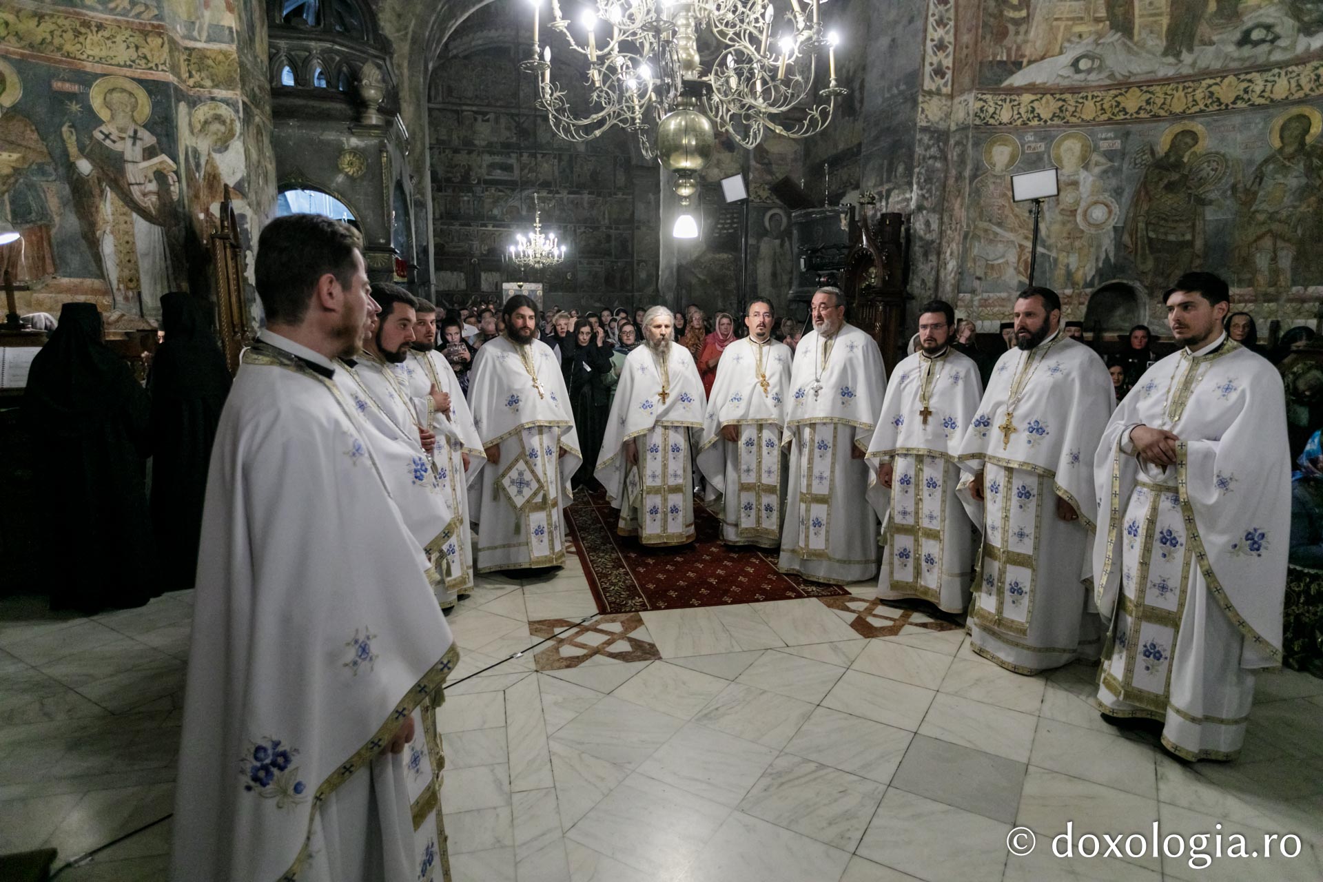 A doua zi de hram: PS Părinte Damaschin a săvârșit Slujba Privegherii în cinstea Sfântului Ioan cel Nou #HramSuceava2022