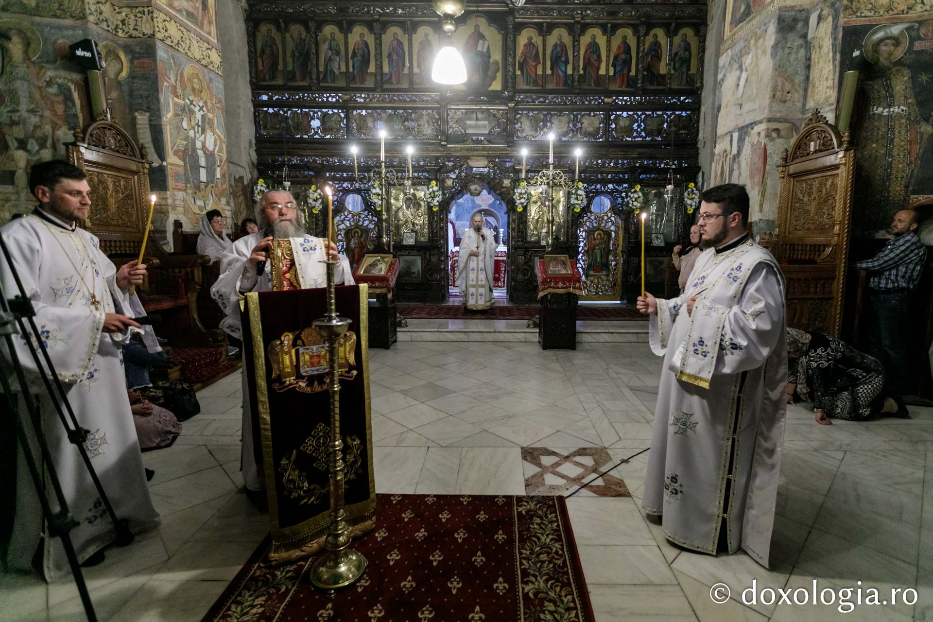 A doua zi de hram: PS Părinte Damaschin a săvârșit Slujba Privegherii în cinstea Sfântului Ioan cel Nou #HramSuceava2022