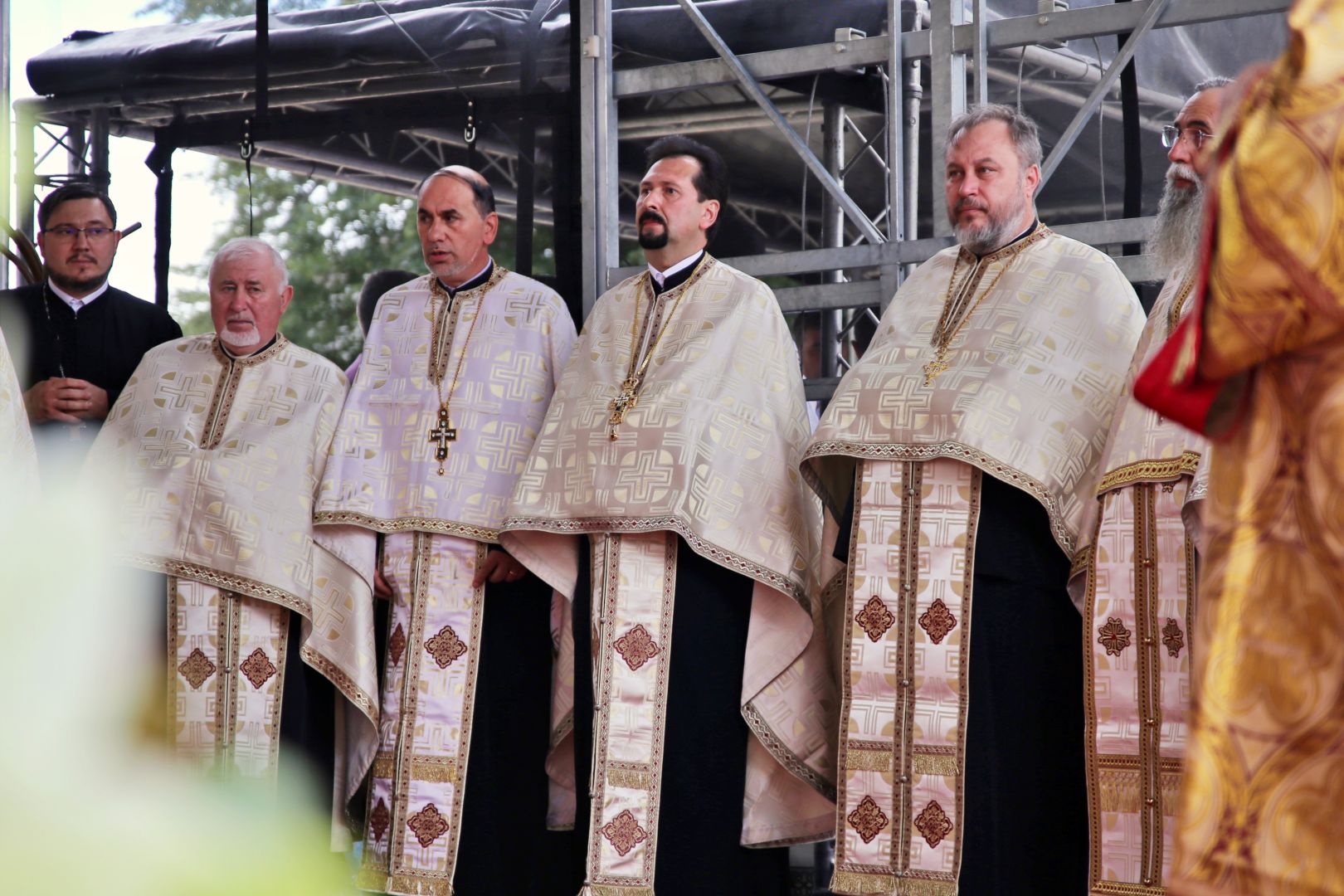 Nașterea Sfântului Ioan Botezătorul, sărbătoarea orașului de la poalele Pietricicăi: mii de oameni, împreună cu sfinții prin Piatra Neamț