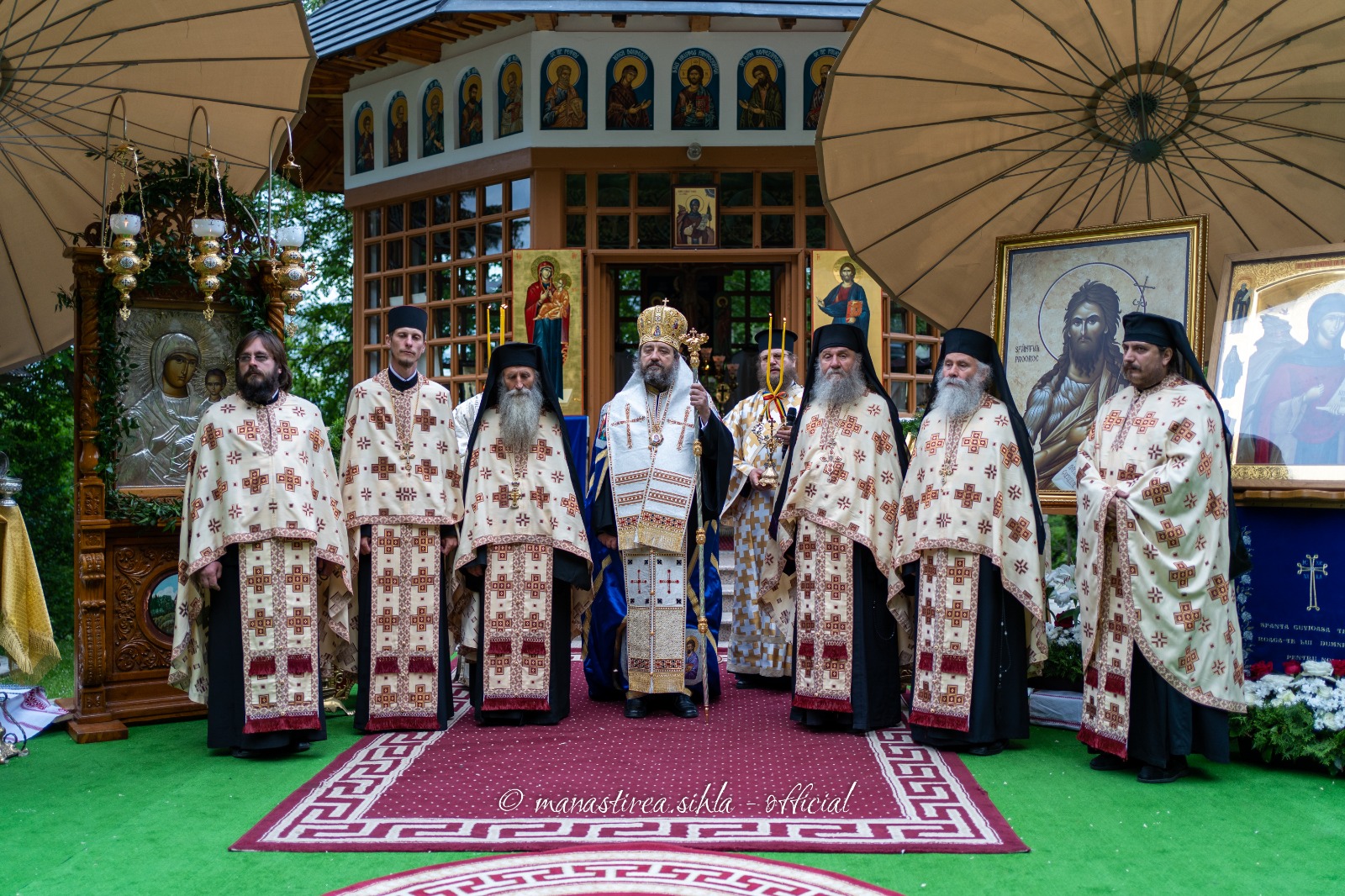 PS Nichifor Botoșăneanul, prezent la hramul Mănăstirii Sihla: „Nașterea Sfântului Ioan a fost importantă în istoria mântuirii, a schimbat fața lumii”