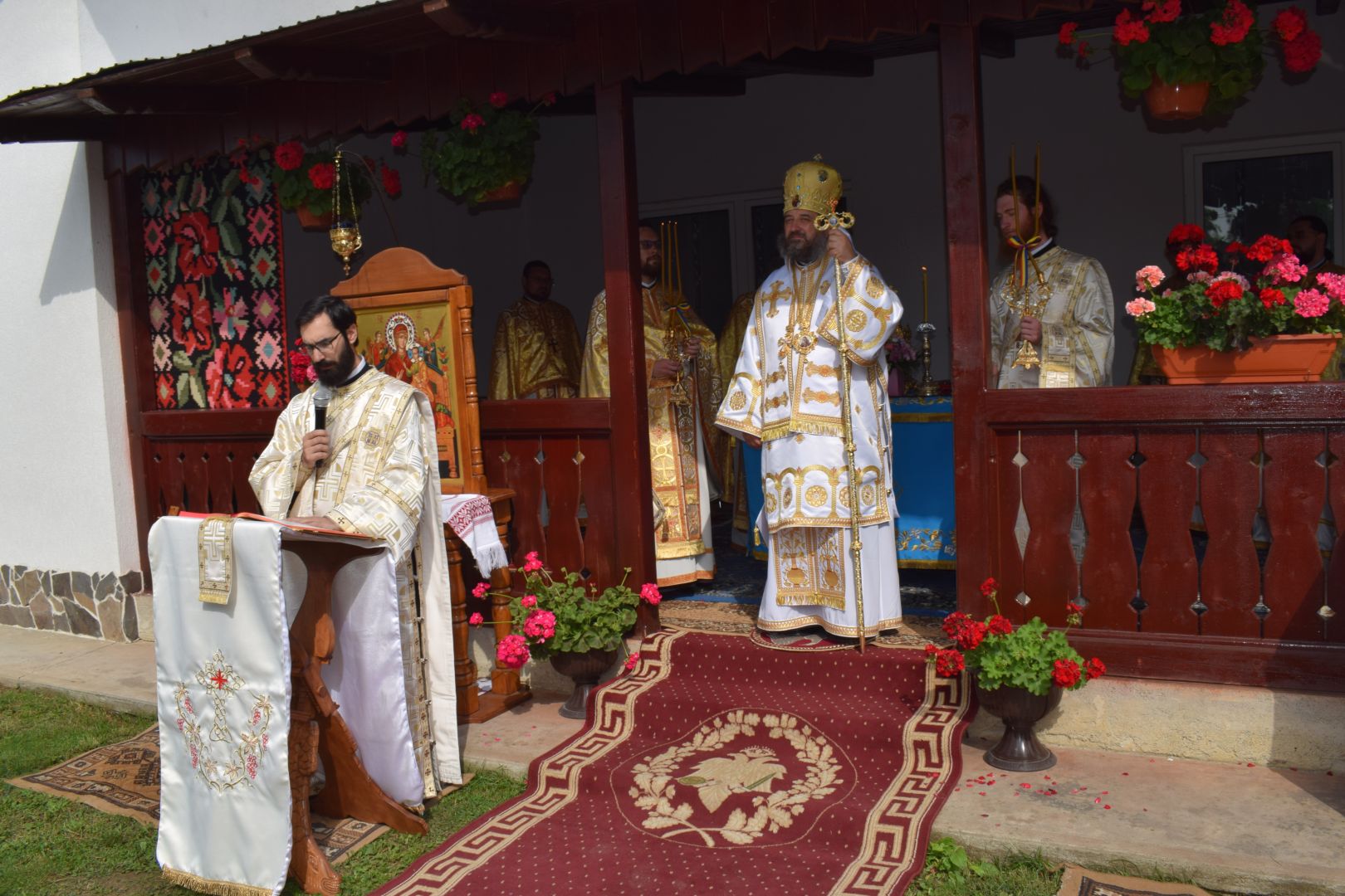 Slujbă arhierească în Parohia Joldești, comuna Vorona, Protopopiatul Botoșani