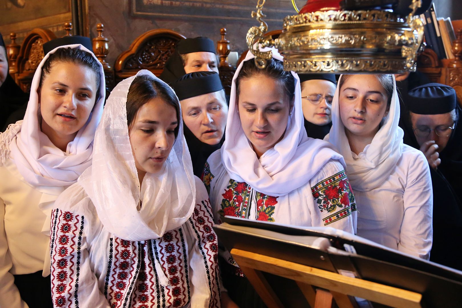 Liceul Teologic „Sfânta Parascheva” de la Mănăstirea Agapia aniversează 3 decenii de la reactivare