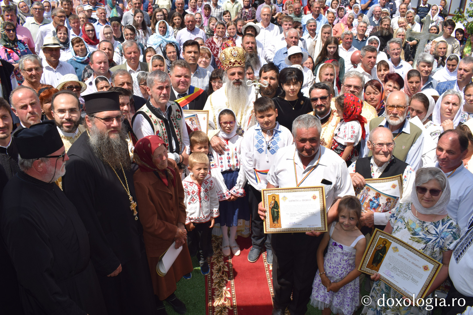 IPS Teofan a resfințit Biserica „Sfântul Nicolae și Sfântul Dimitrie” din Stănești – Lunca, Protopopiatul Botoșani