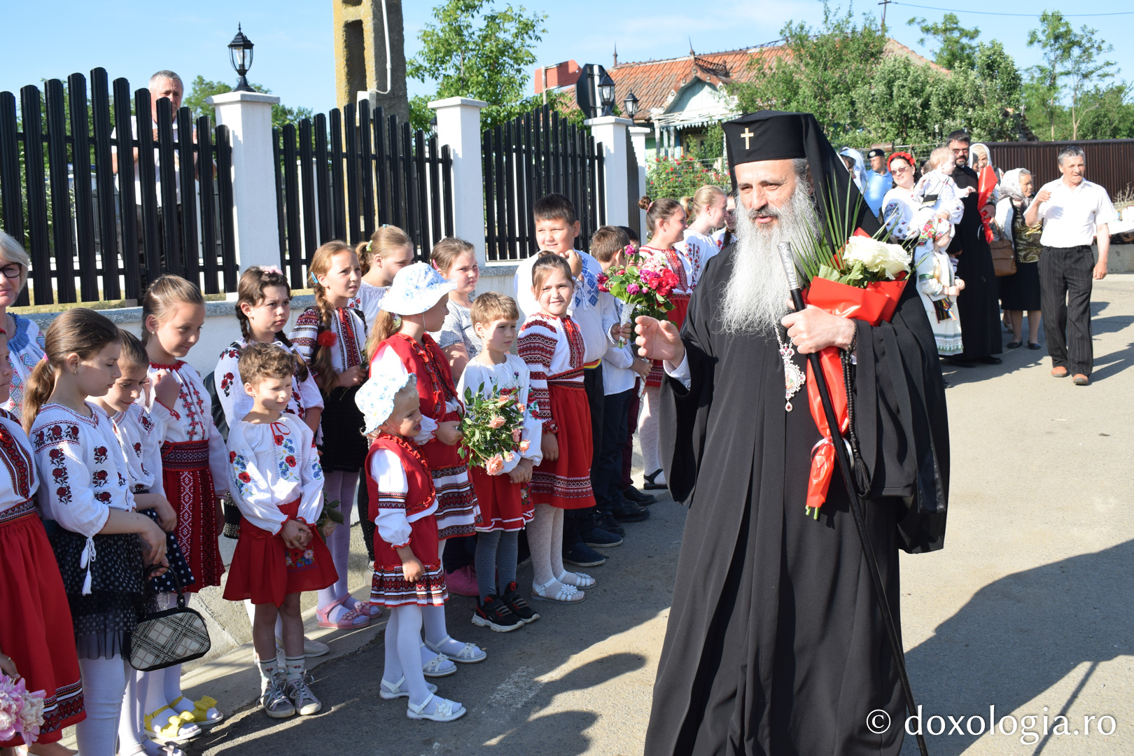 IPS Teofan a resfințit Biserica „Sfântul Nicolae și Sfântul Dimitrie” din Stănești – Lunca, Protopopiatul Botoșani