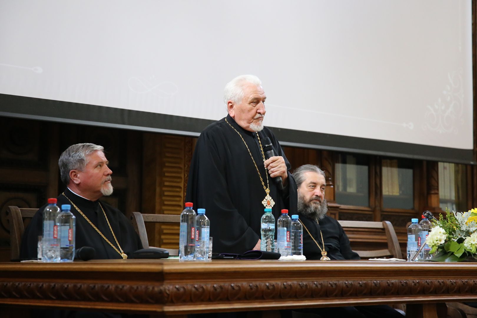 Revedere de 25 de ani de la absolvirea Facultății de Teologie Ortodoxă din Iași