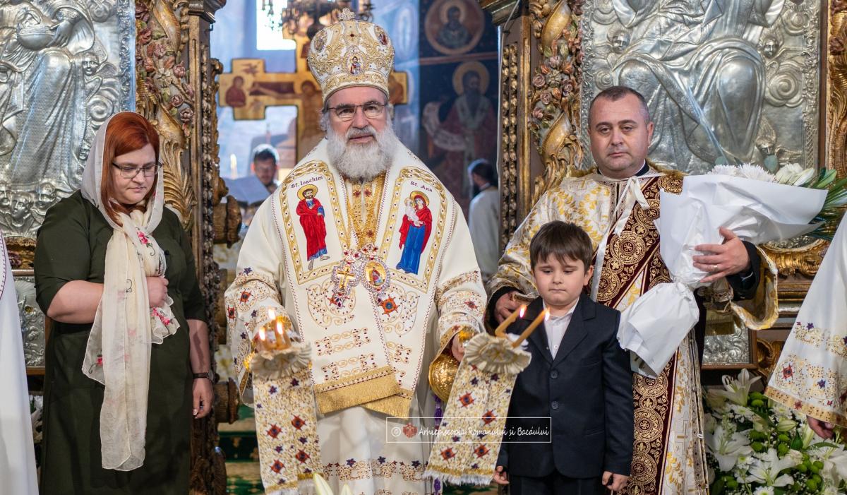 Liturghii arhiereşti în Catedrala Arhiepiscopală din Roman