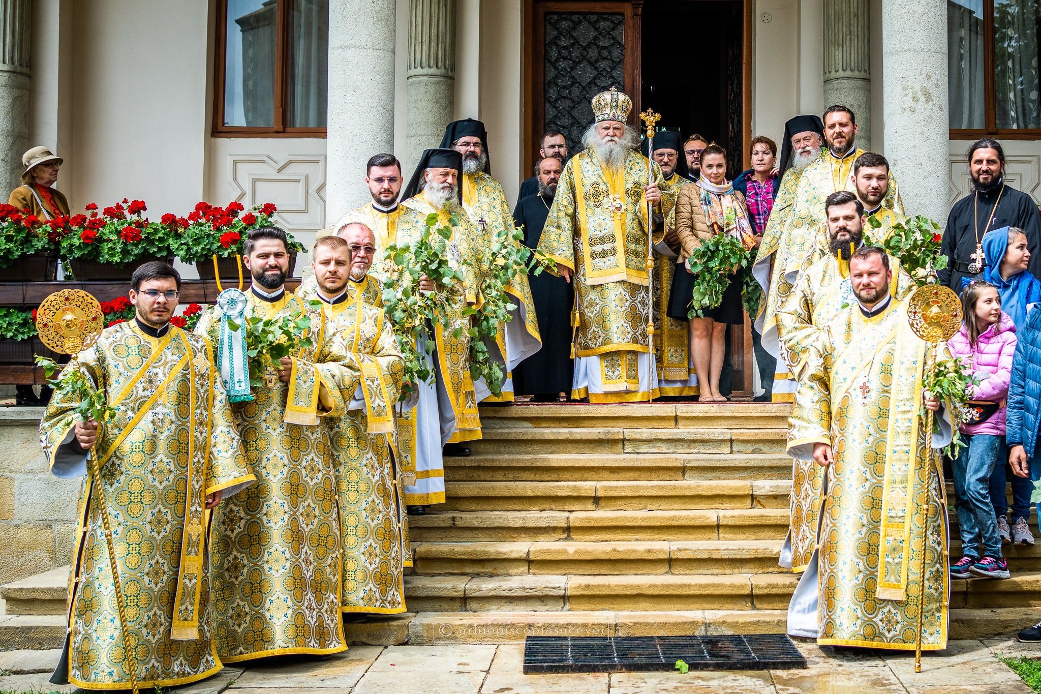 Duminica Pogorârii Sfântului Duh, sărbătorită la Mănăstirea „Sfântul Ioan cel Nou de la Suceava”