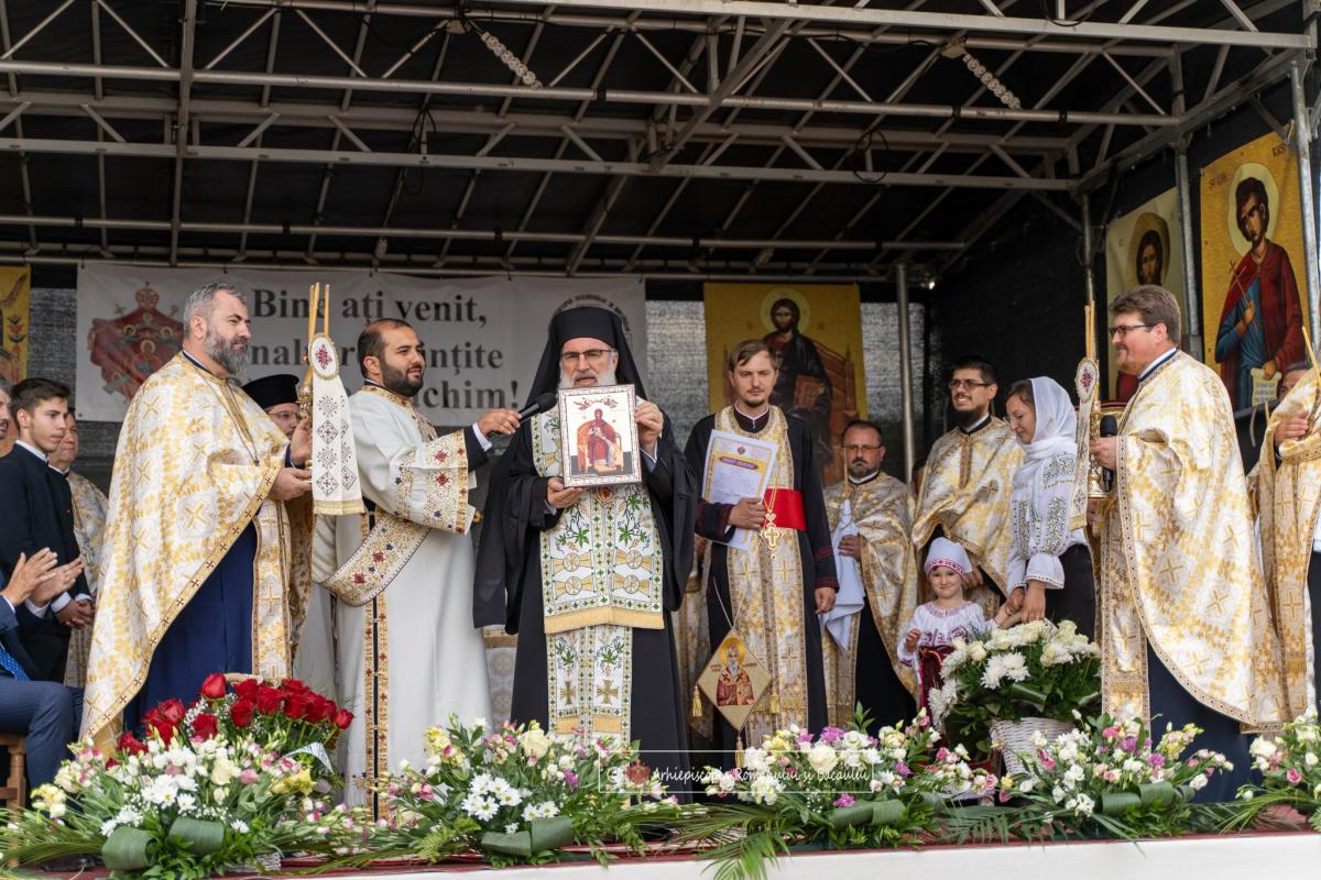 Slujbe arhiereşti în Eparhia Romanului şi Bacăului