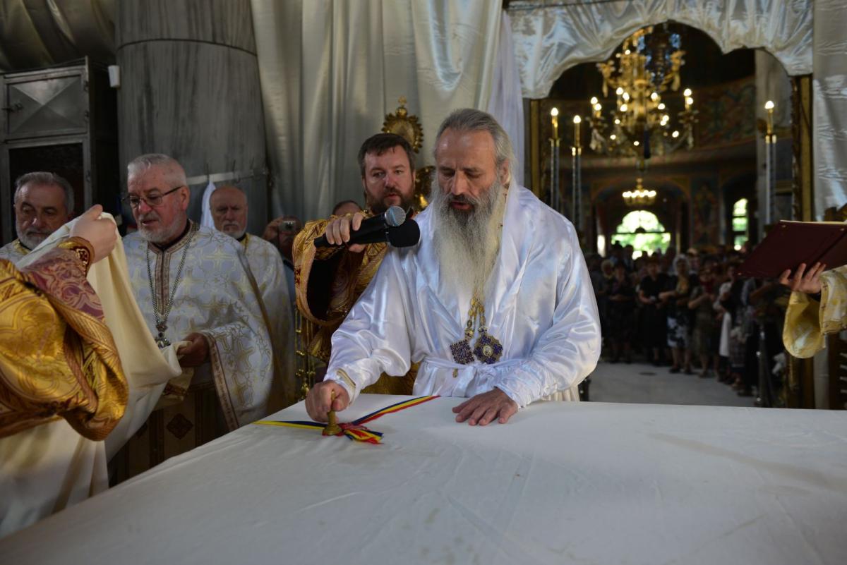 (Video) În Duminica Tuturor Sfinților a fost resfințită Biserica Bărboi din Iași